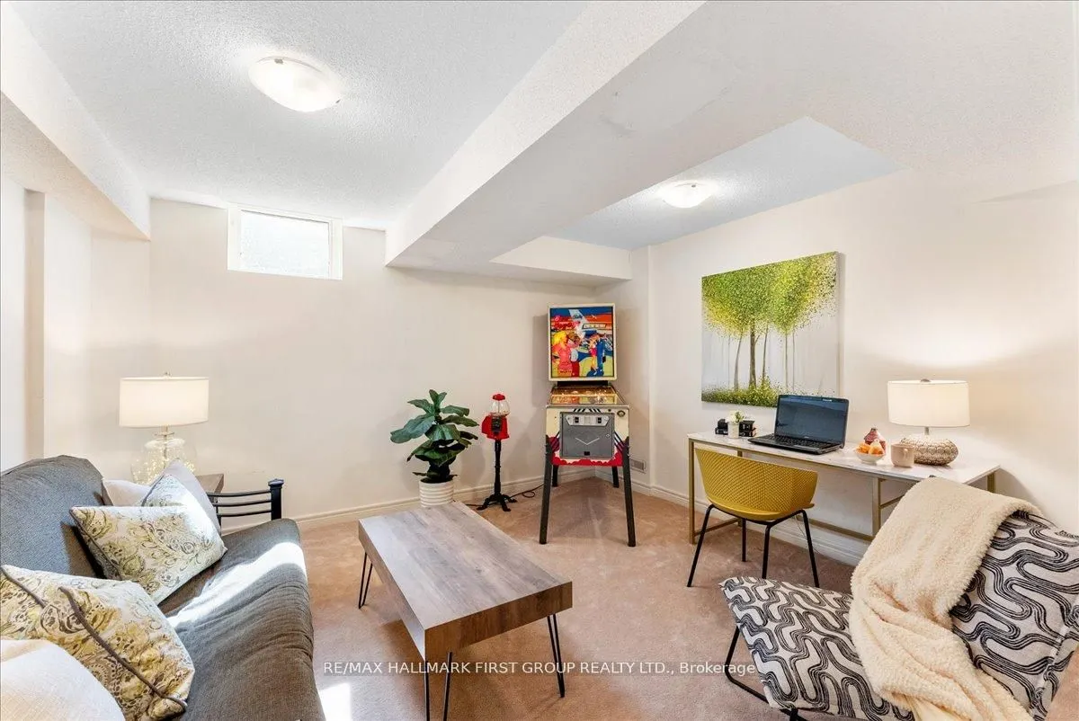 1330 Altona Road, #19