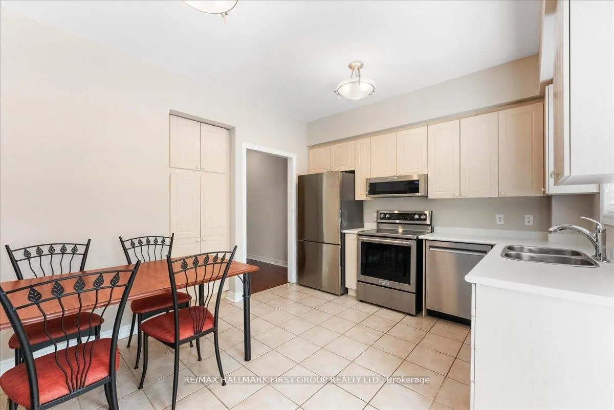 1330 Altona Road, #19
