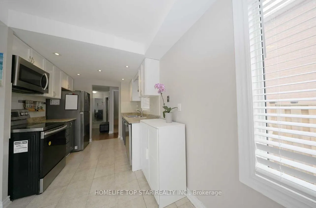 32 Millington Crescent Crescent