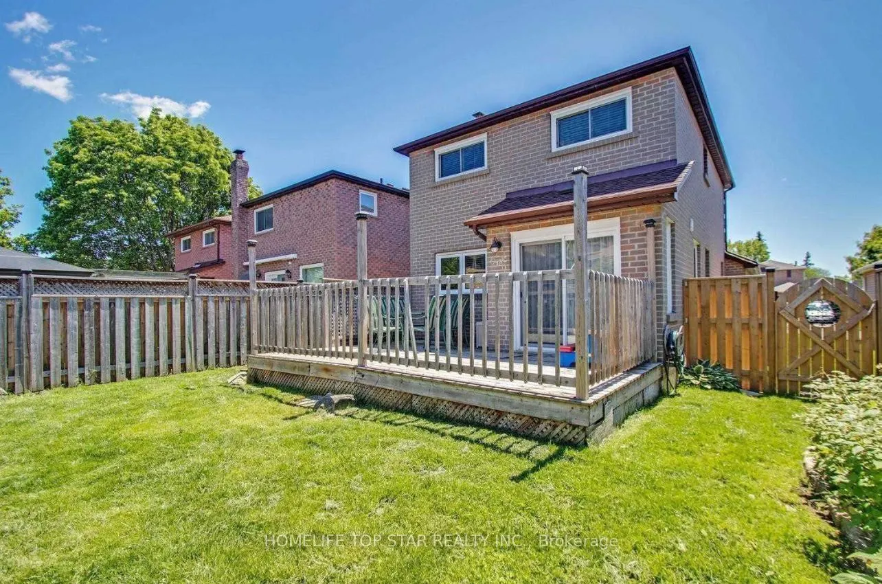 32 Millington Crescent Crescent