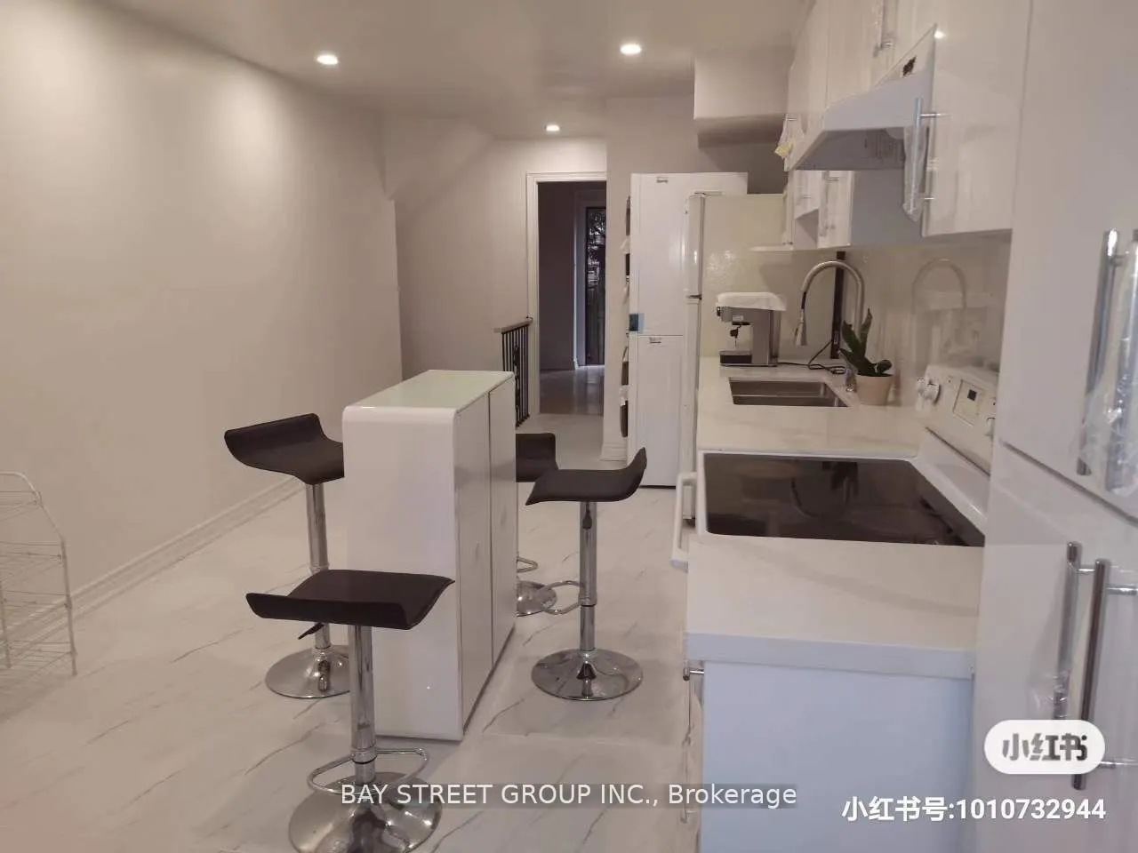 19 Crown Acres Court, #2nd