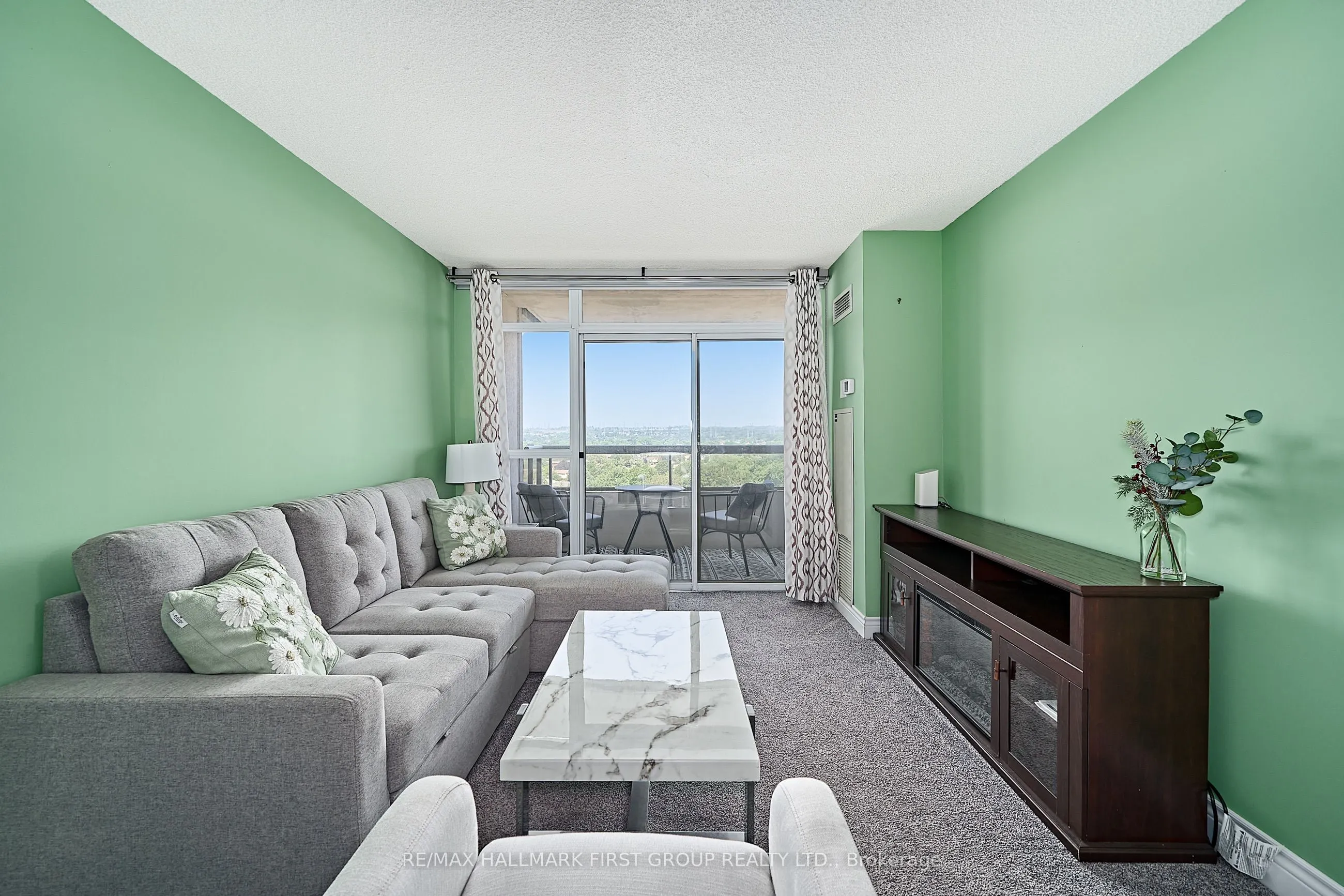 1000 The Esplanade Road N, #1402