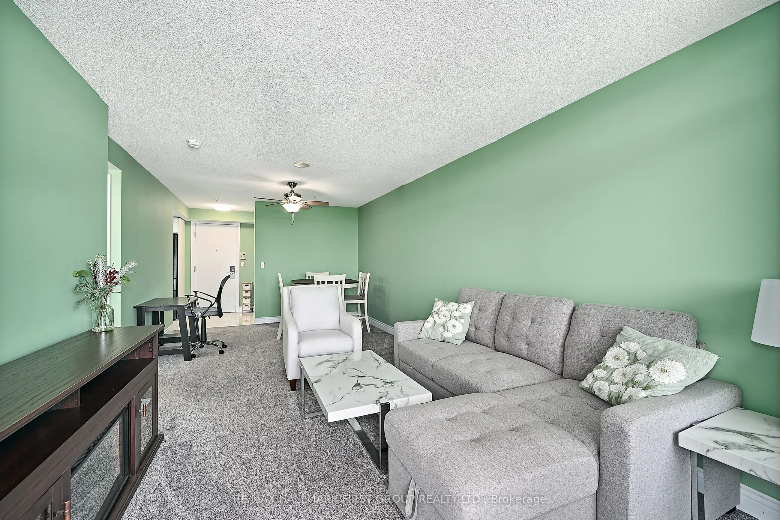 1000 The Esplanade Road N, #1402