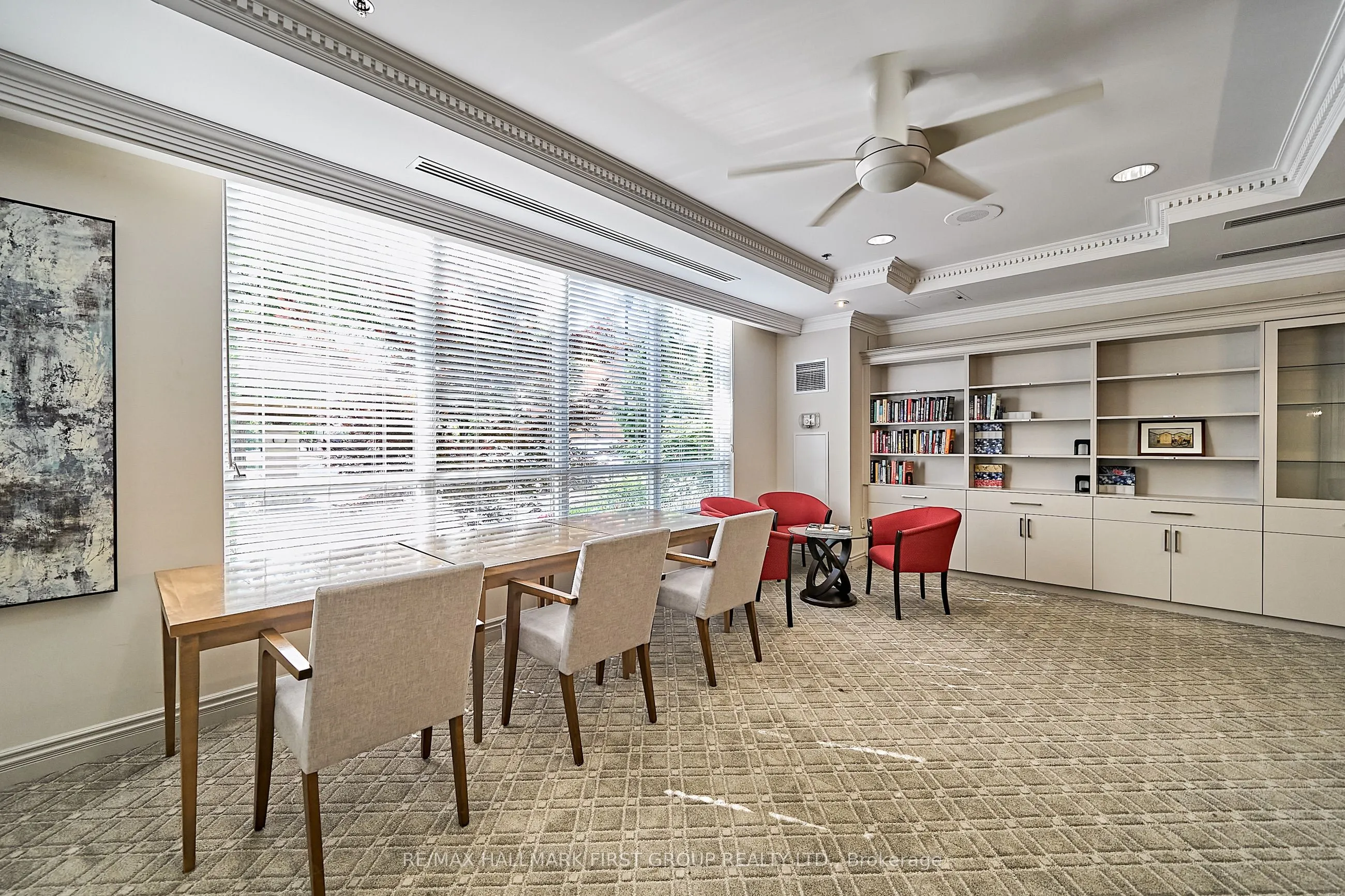1000 The Esplanade Road N, #1402