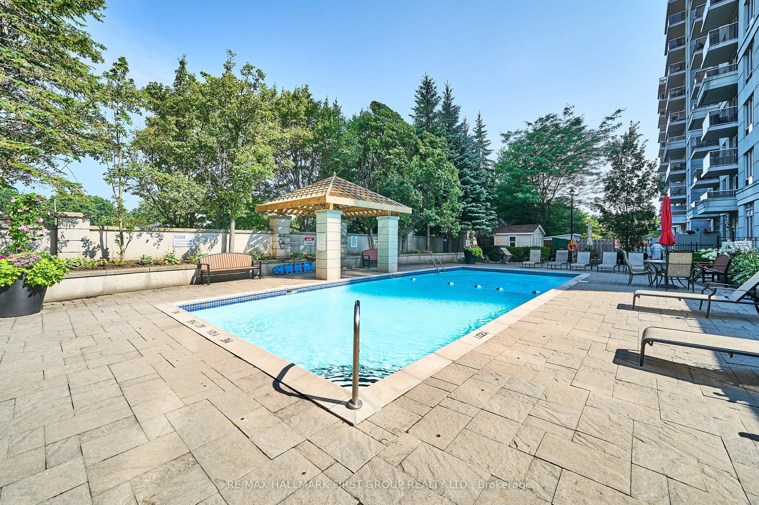 1000 The Esplanade Road N, #1402