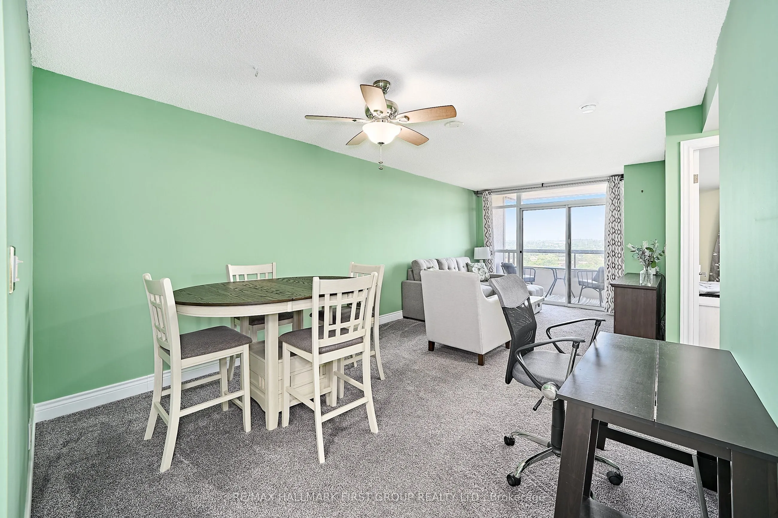1000 The Esplanade Road N, #1402
