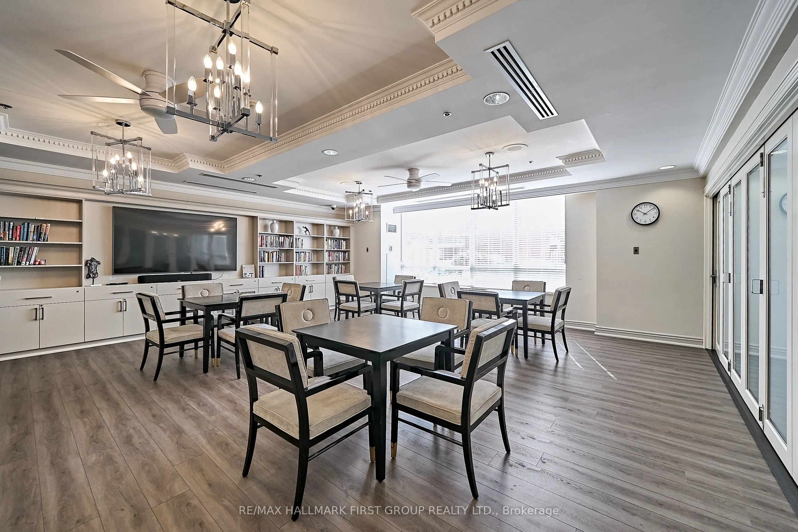1000 The Esplanade Road N, #1402