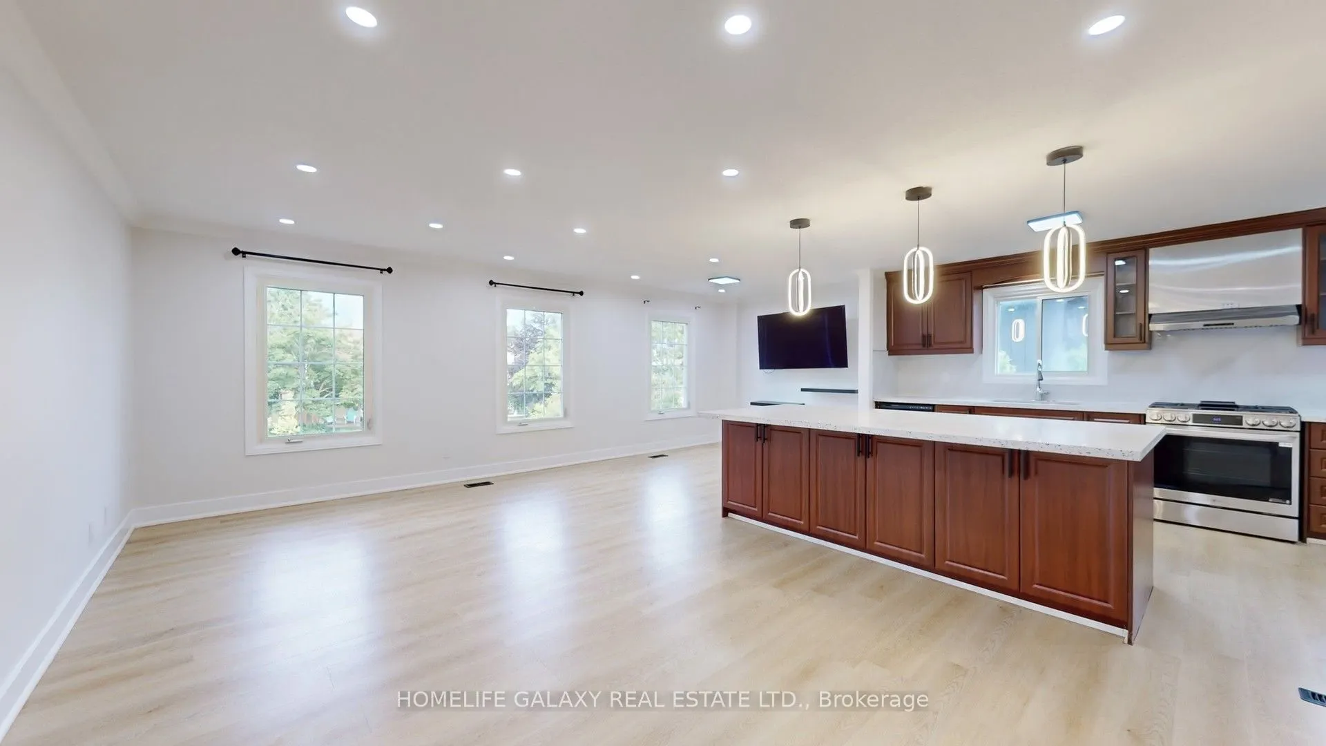 1882 Shadybrook Drive
