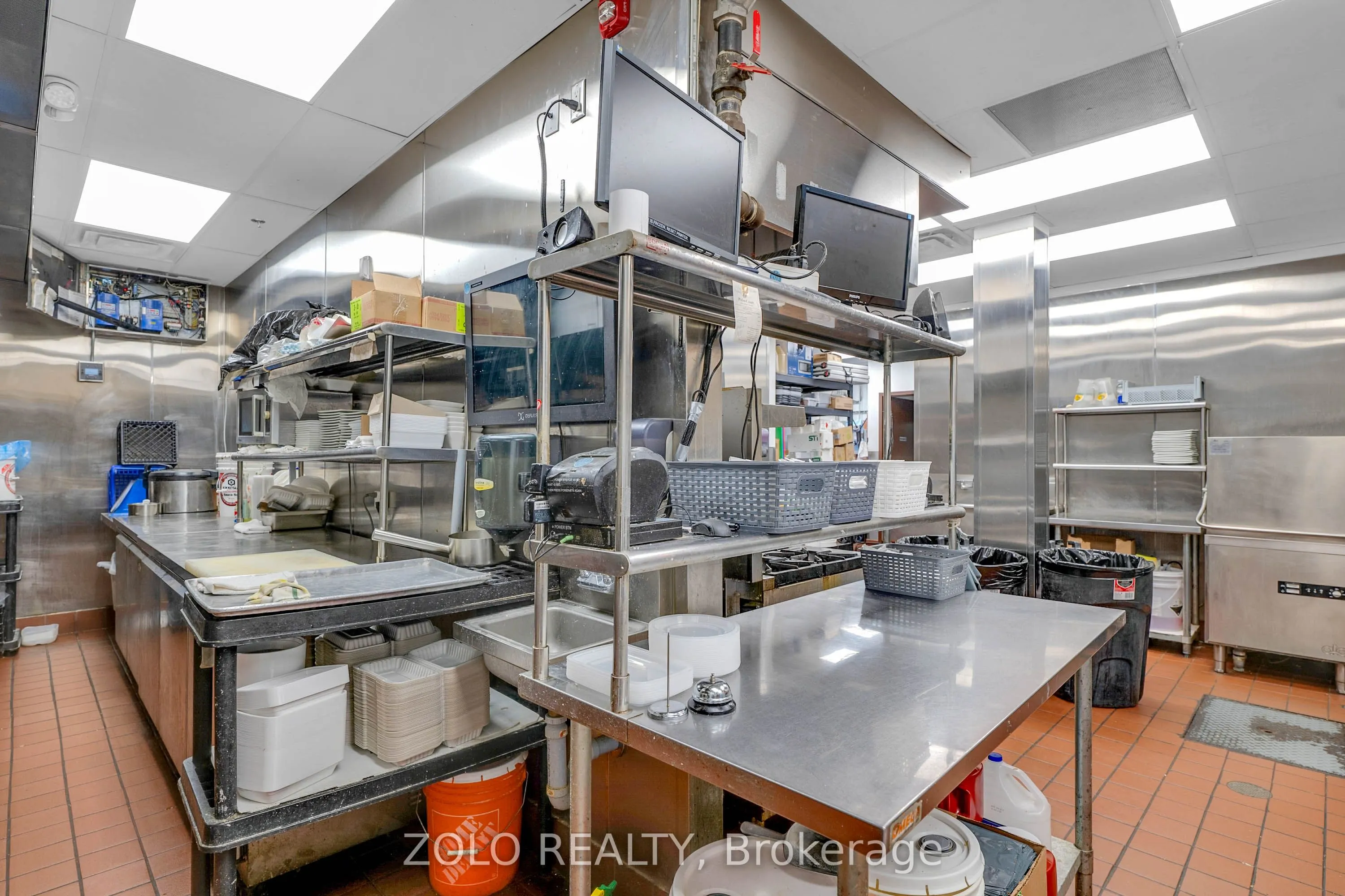2620 Simcoe Street N, #7