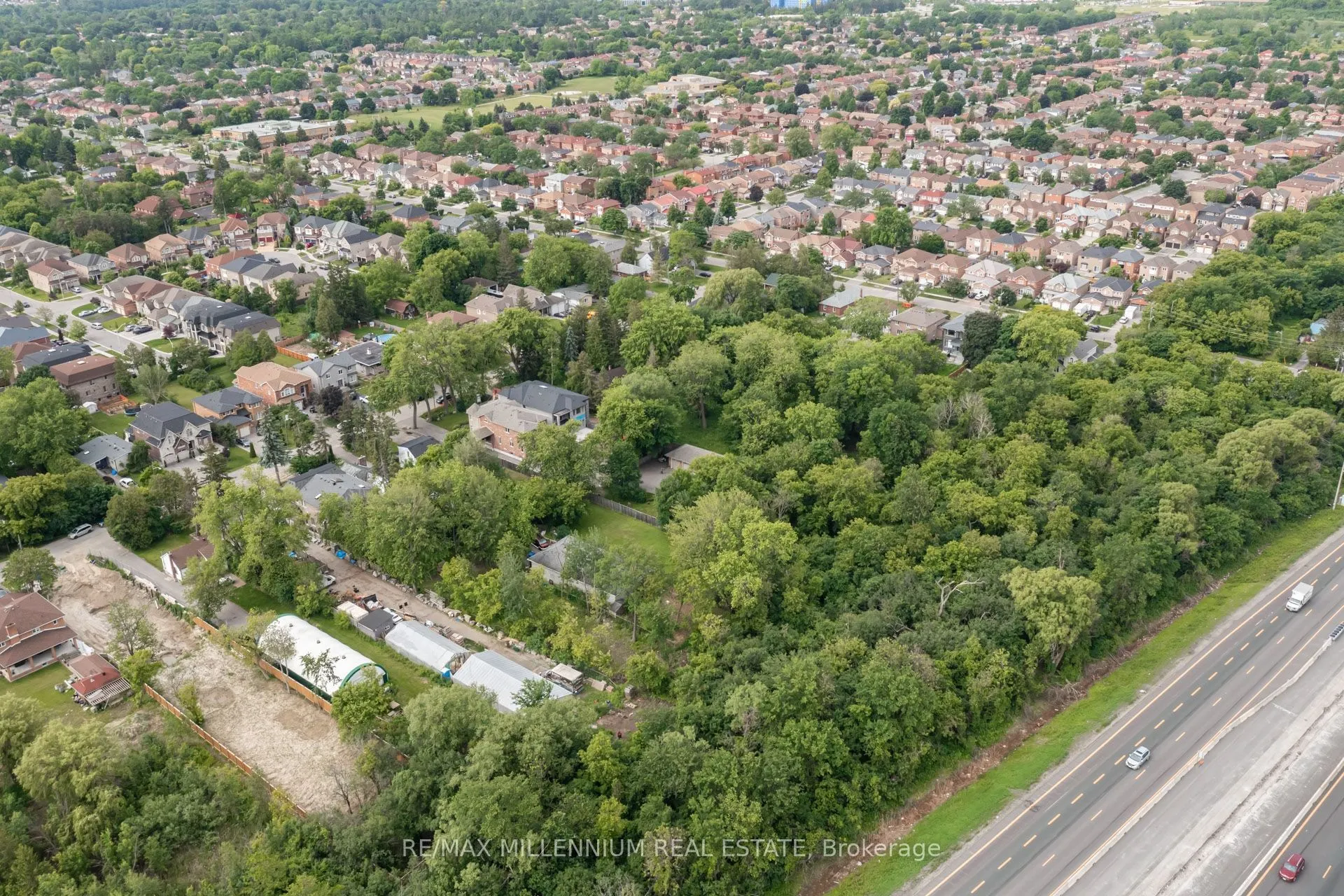 30 Willowlea Drive