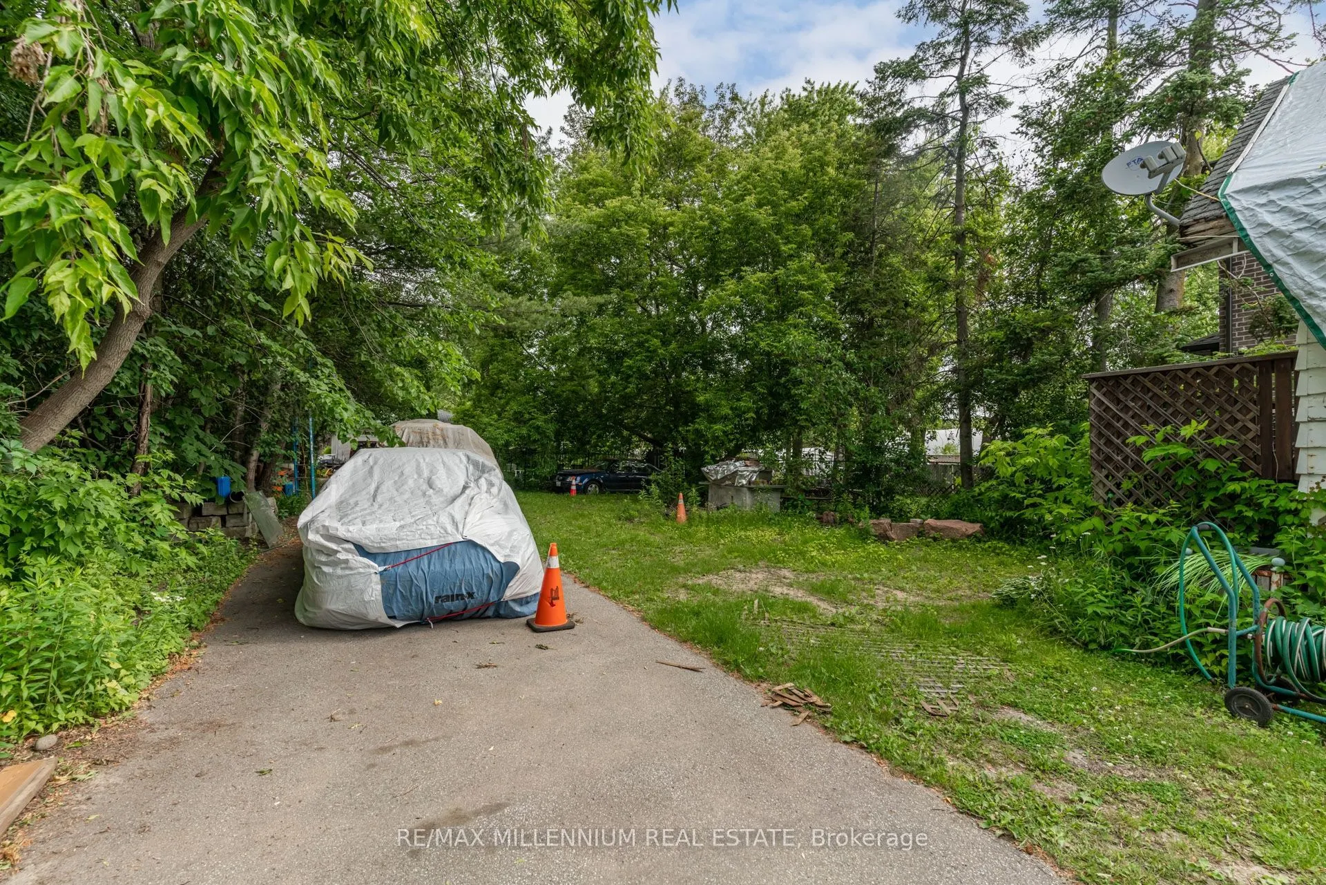 30 Willowlea Drive