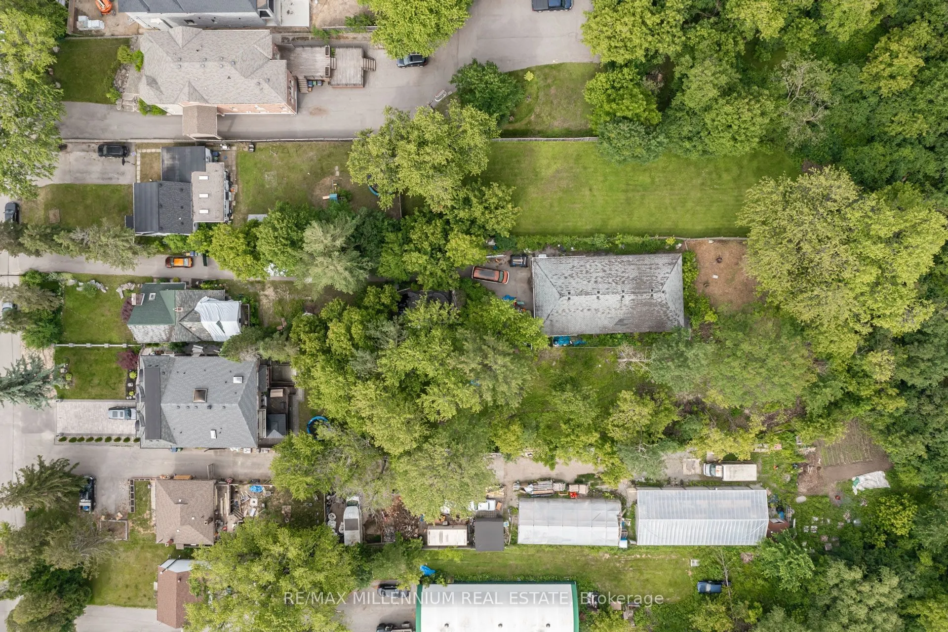 30 Willowlea Drive