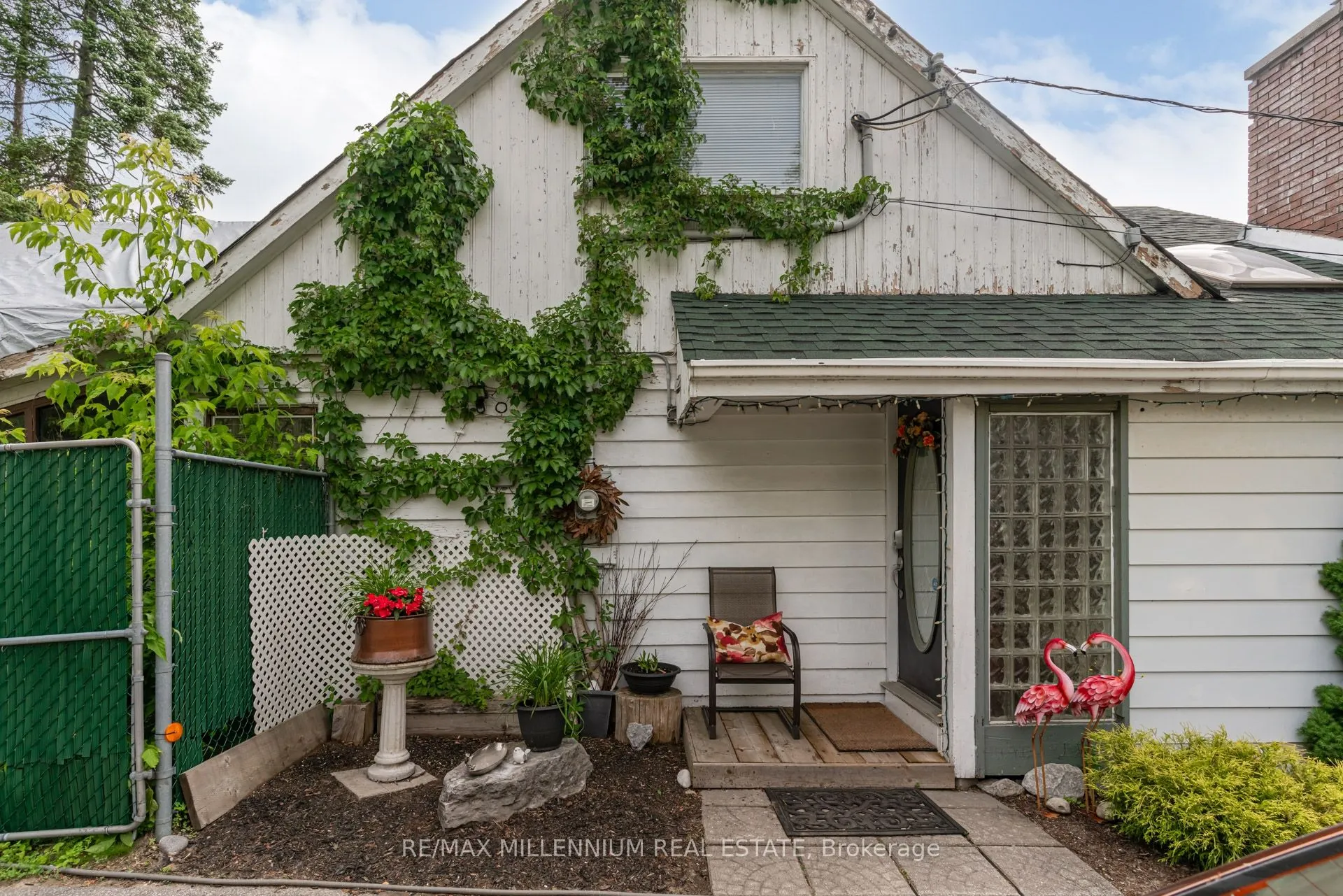 30 Willowlea Drive