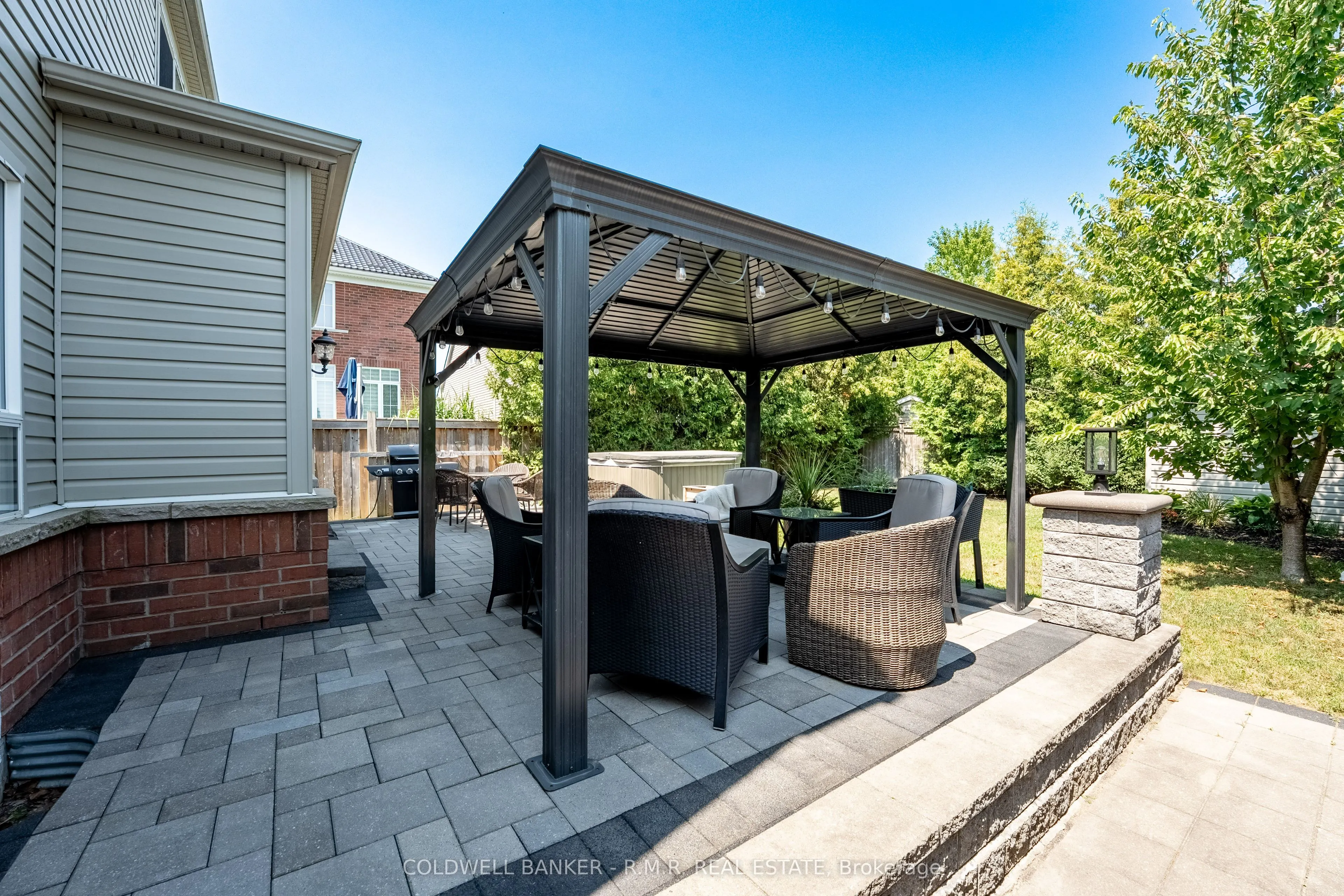 82 Vipond Road
