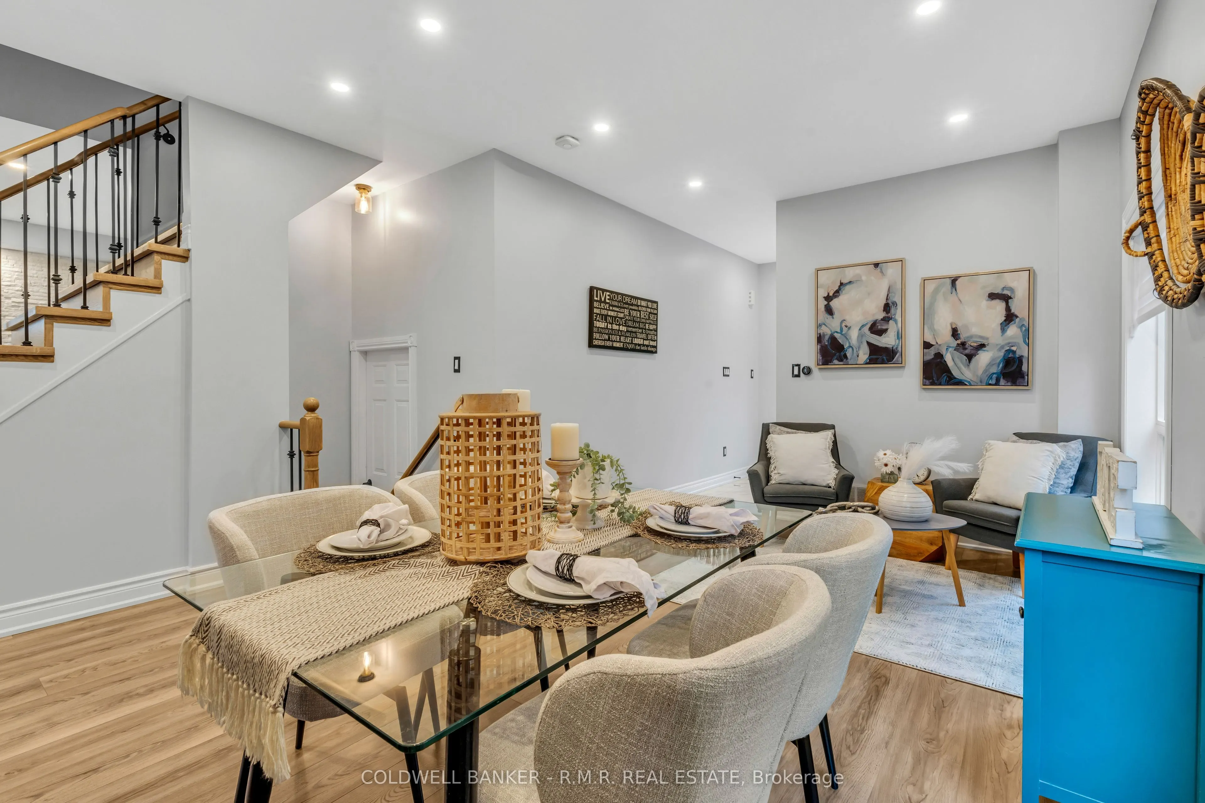 82 Vipond Road