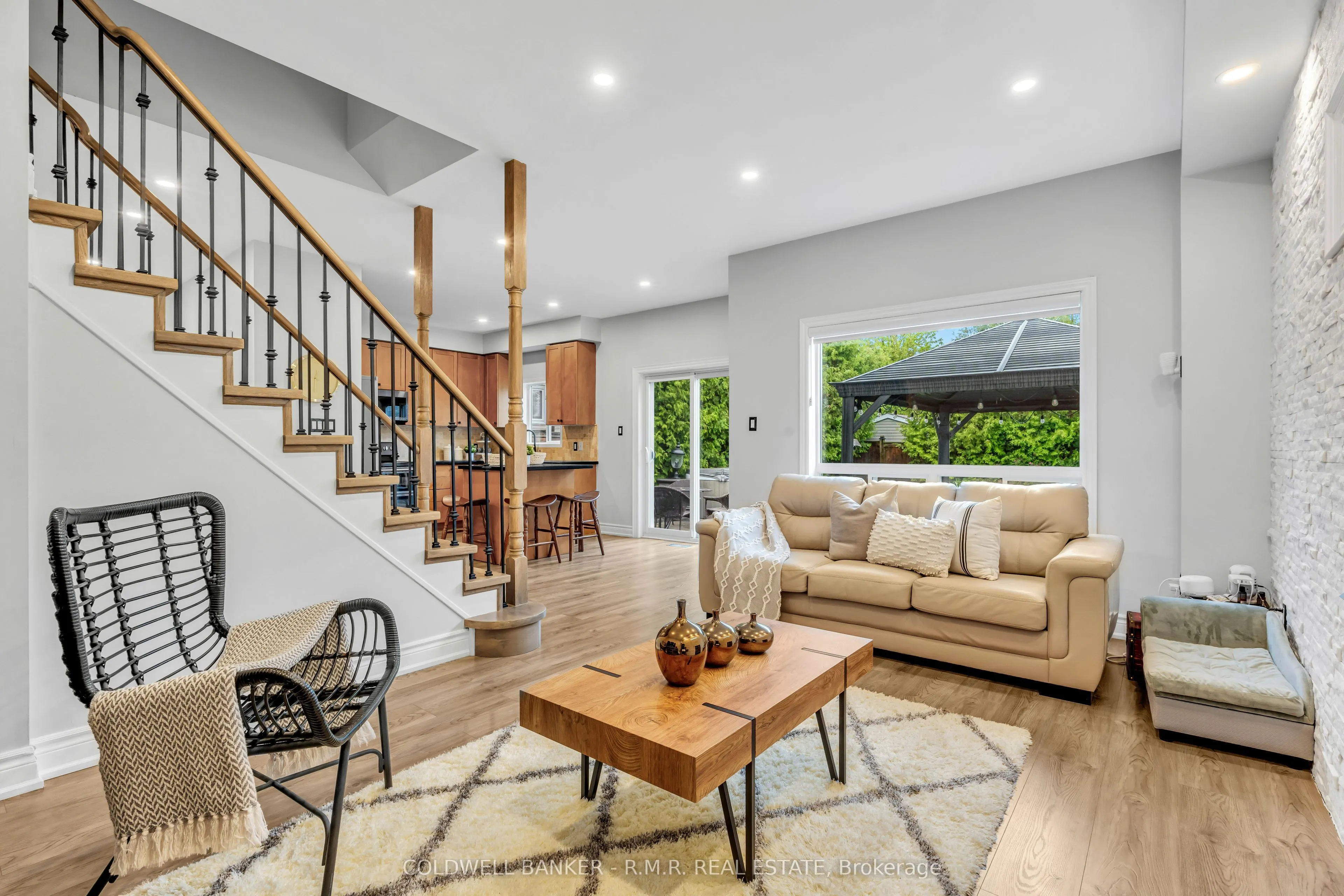 82 Vipond Road