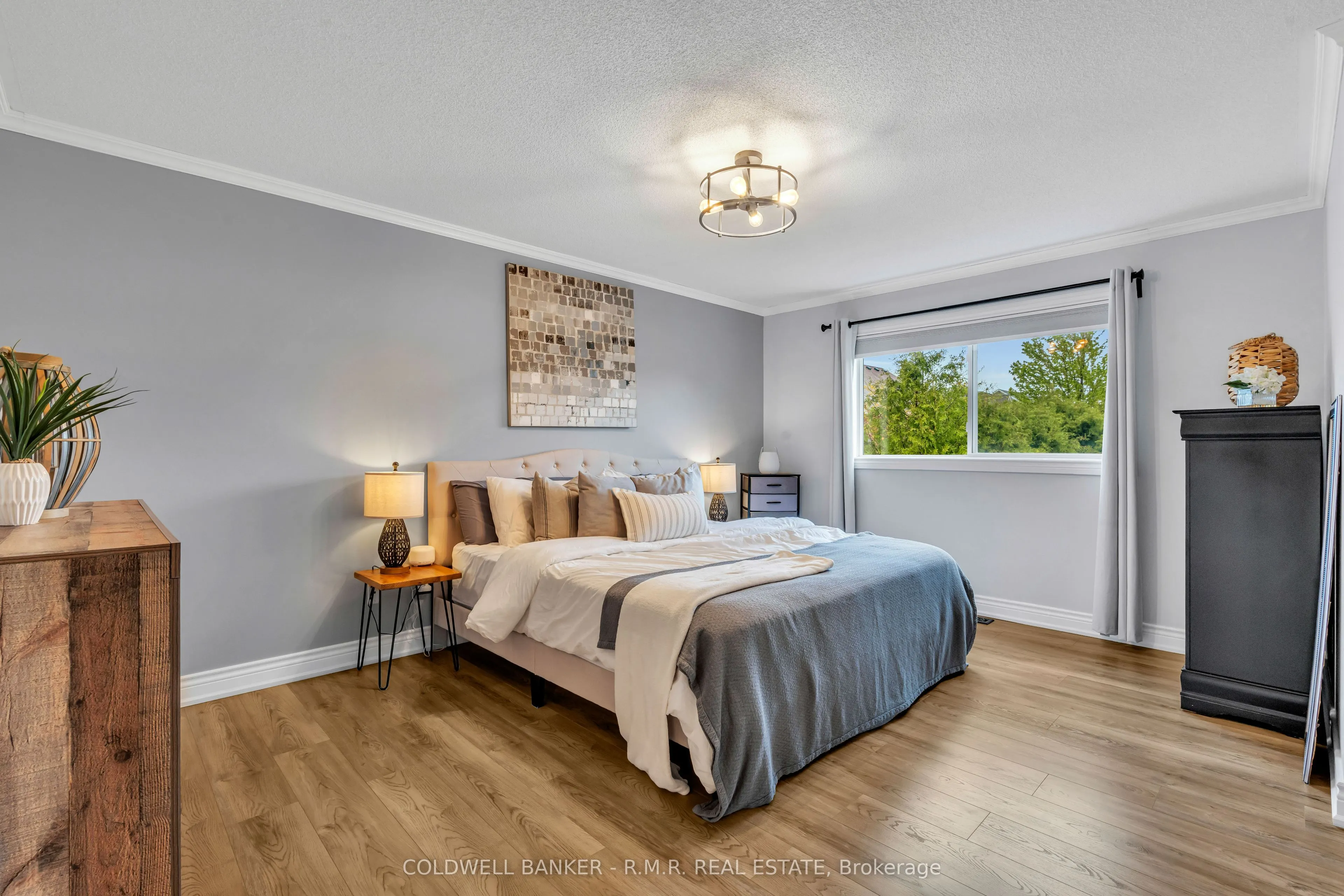 82 Vipond Road