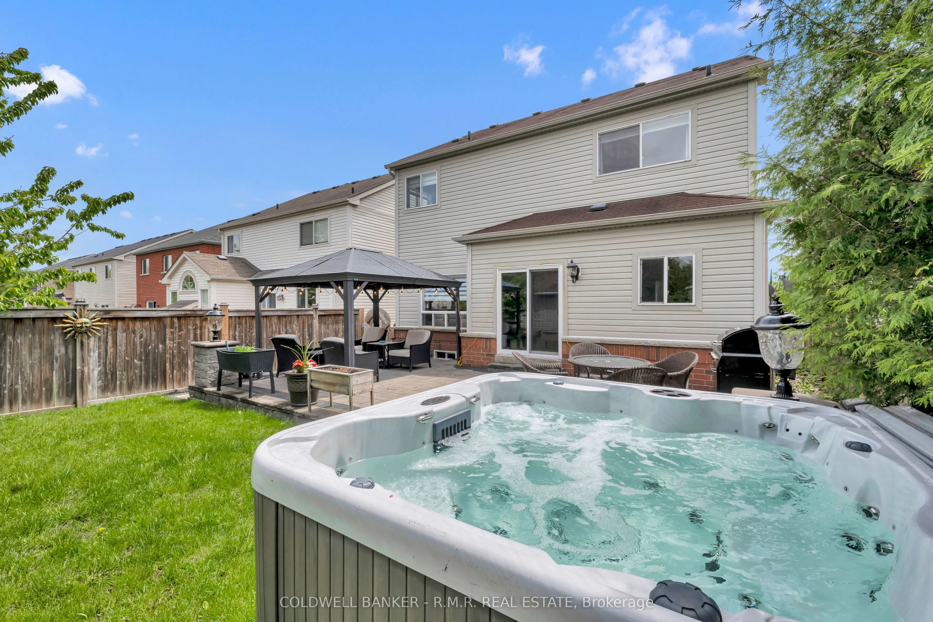 82 Vipond Road