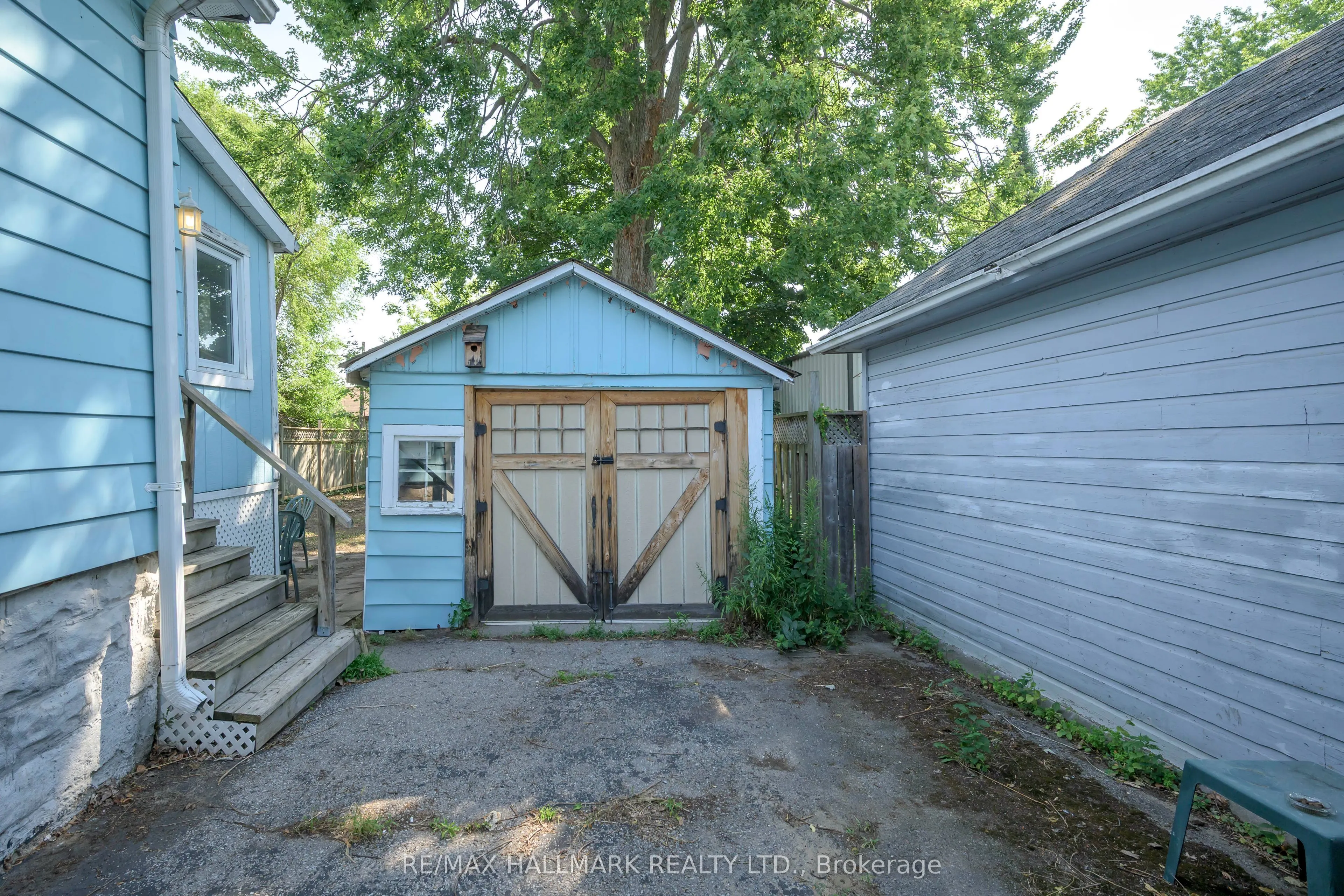 335 Perry Street