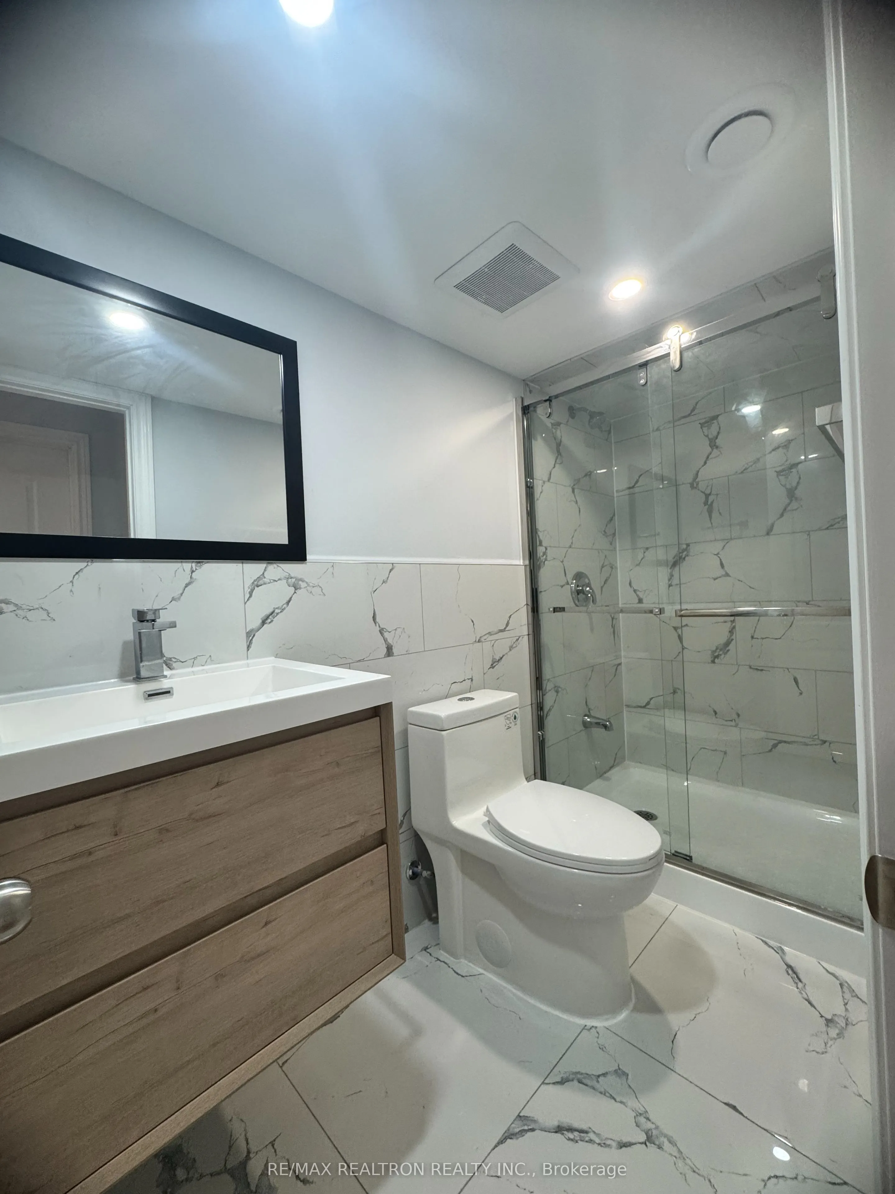32 Whitlock Crescent
