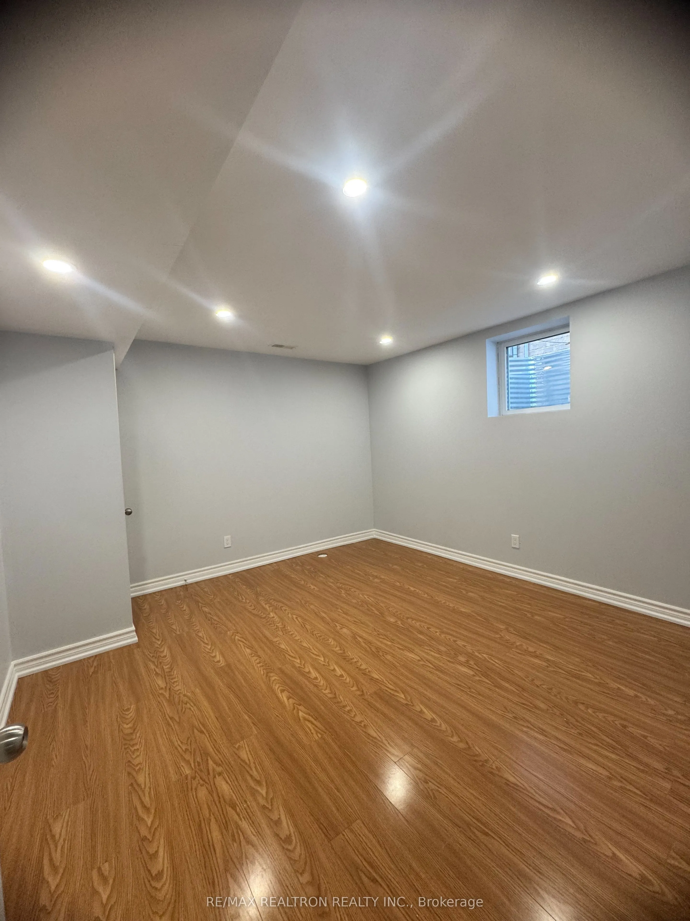 32 Whitlock Crescent