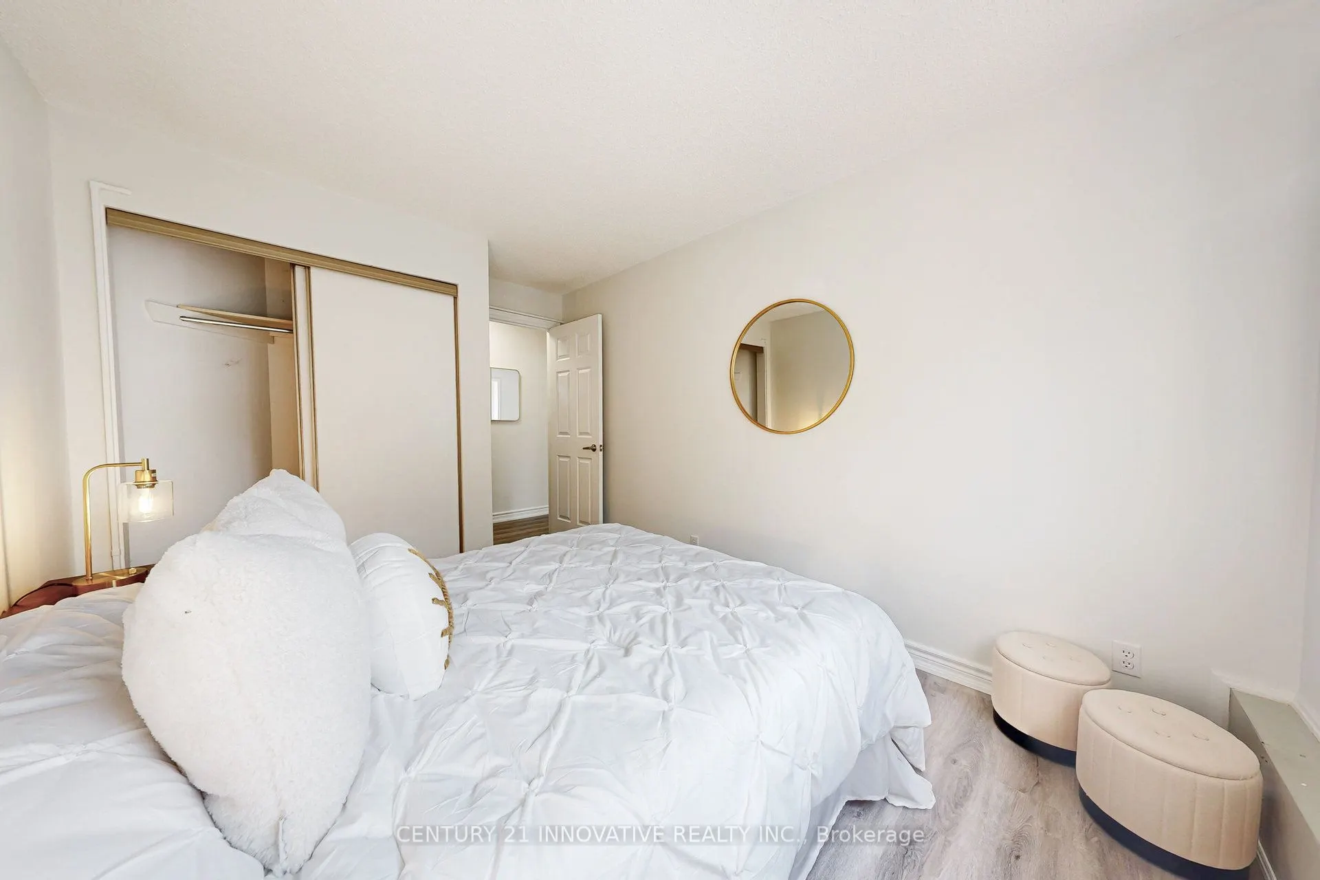 193 Lake Drive Way W, #206