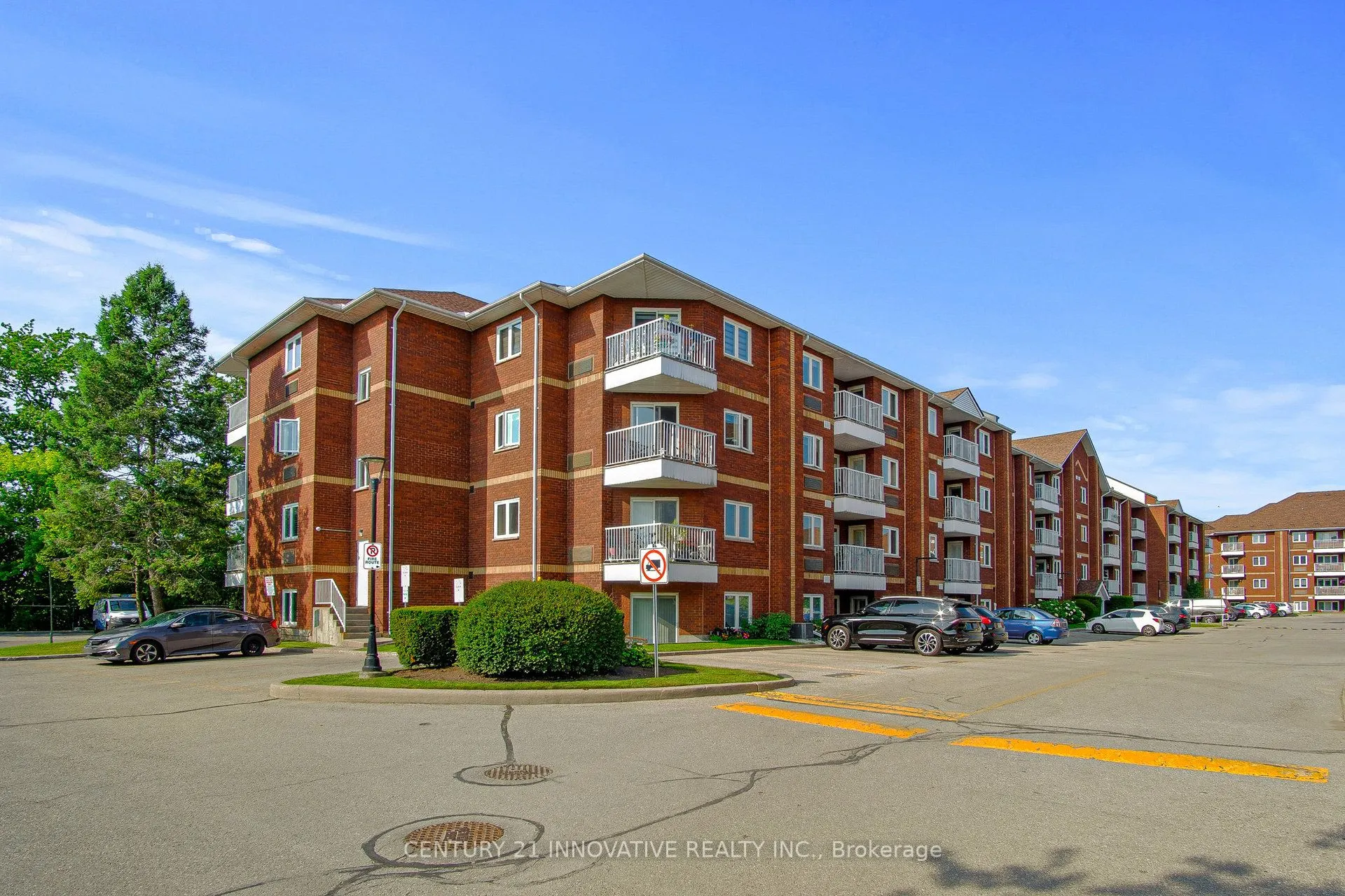 193 Lake Drive Way W, #206