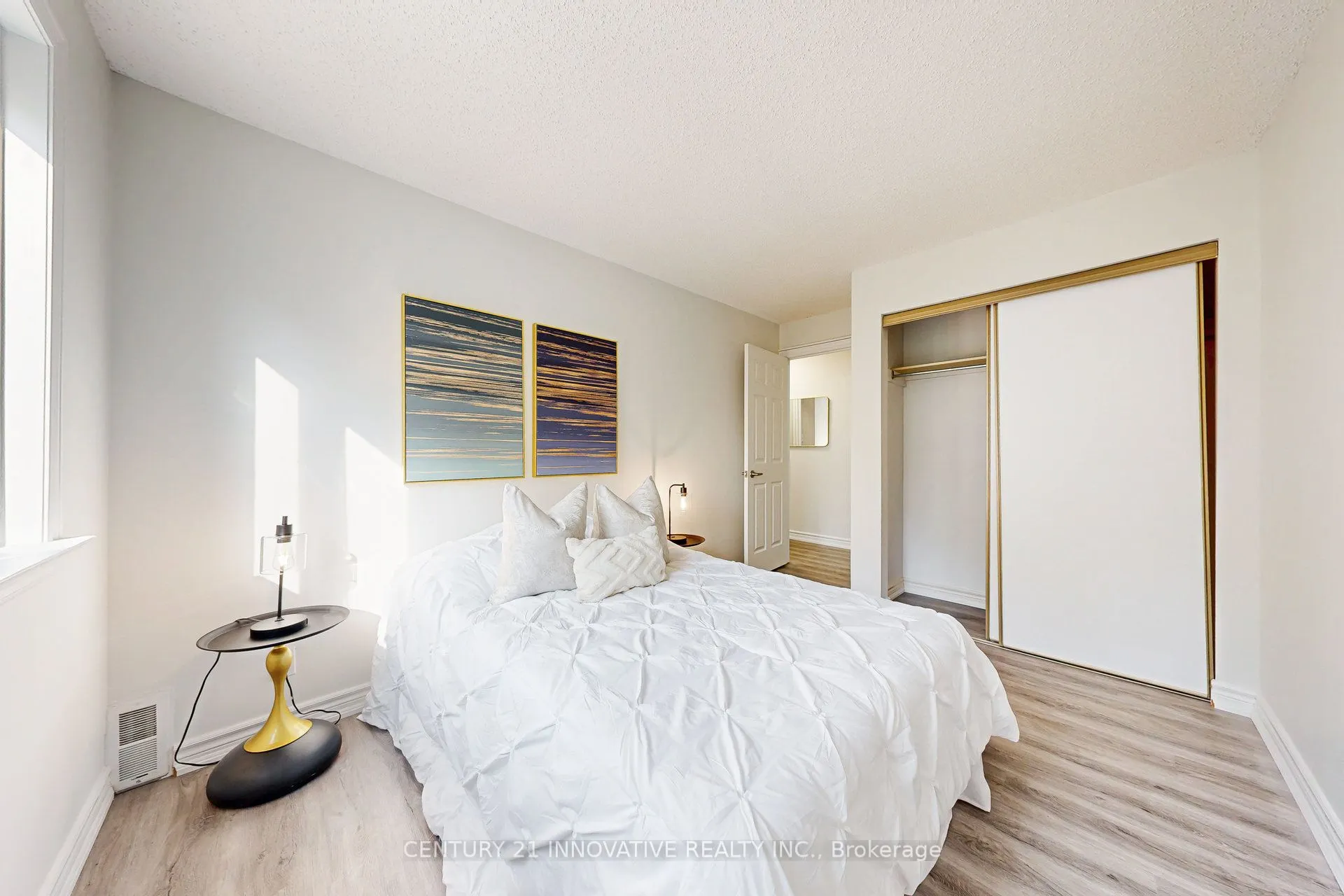 193 Lake Drive Way W, #206