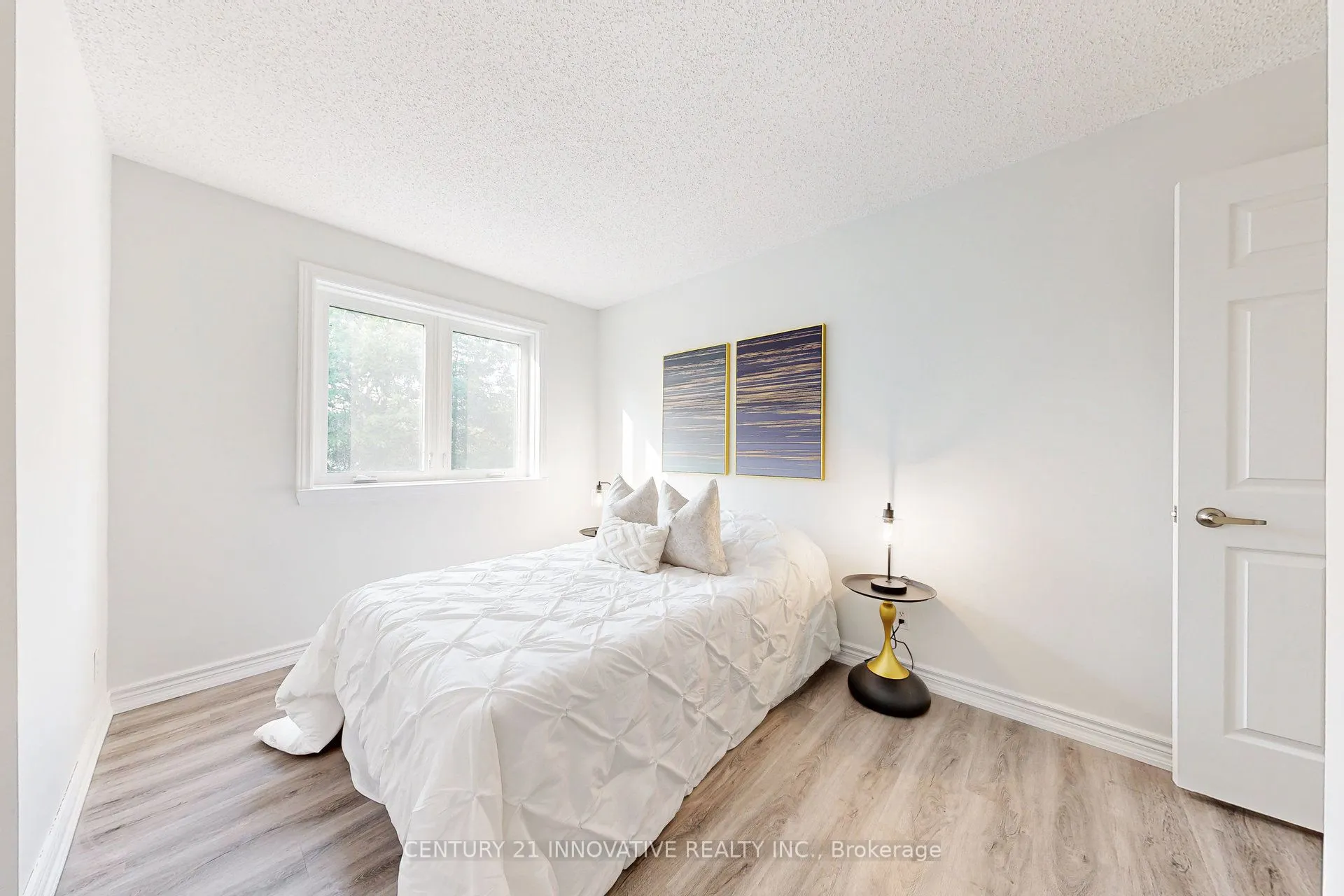 193 Lake Drive Way W, #206