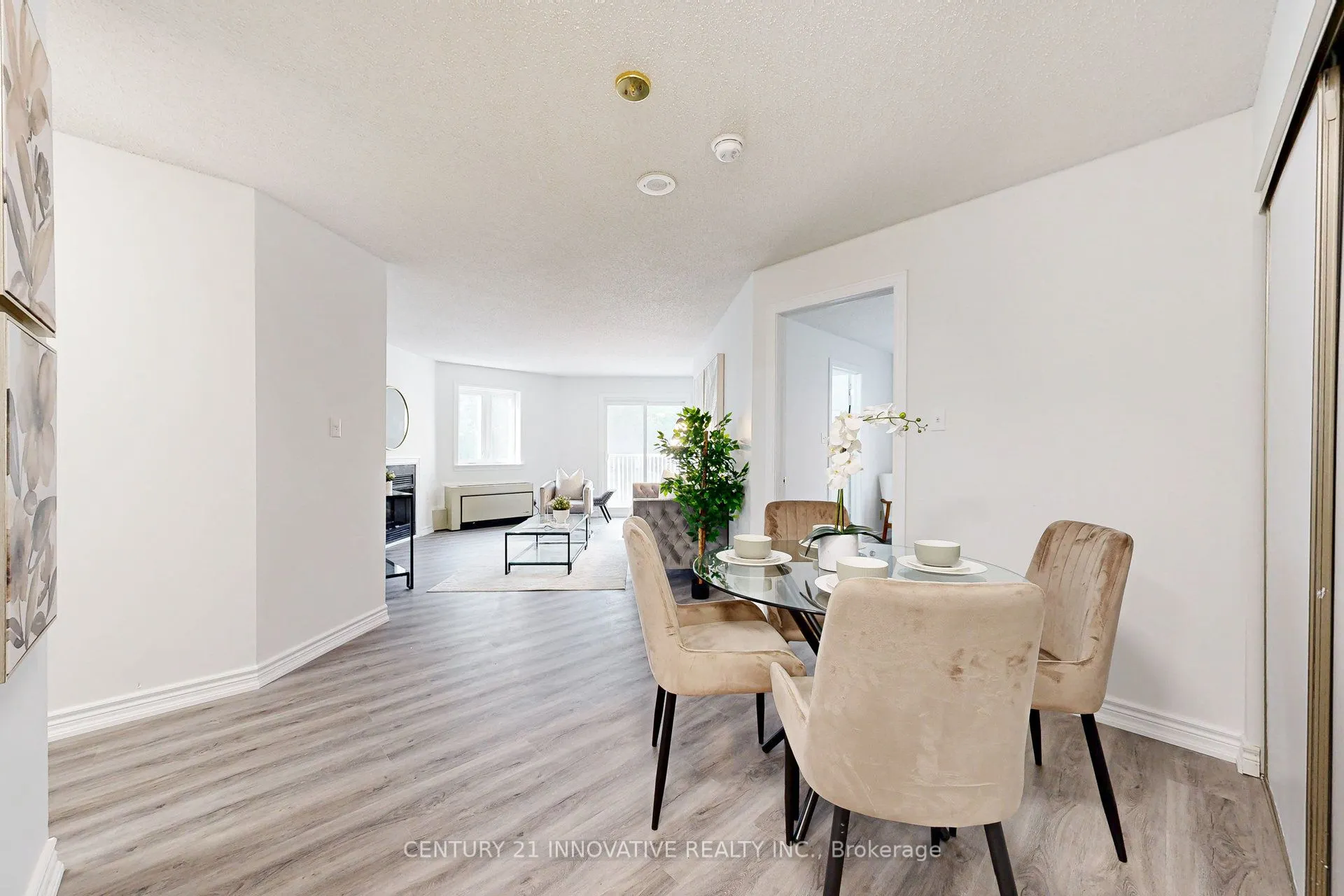 193 Lake Drive Way W, #206