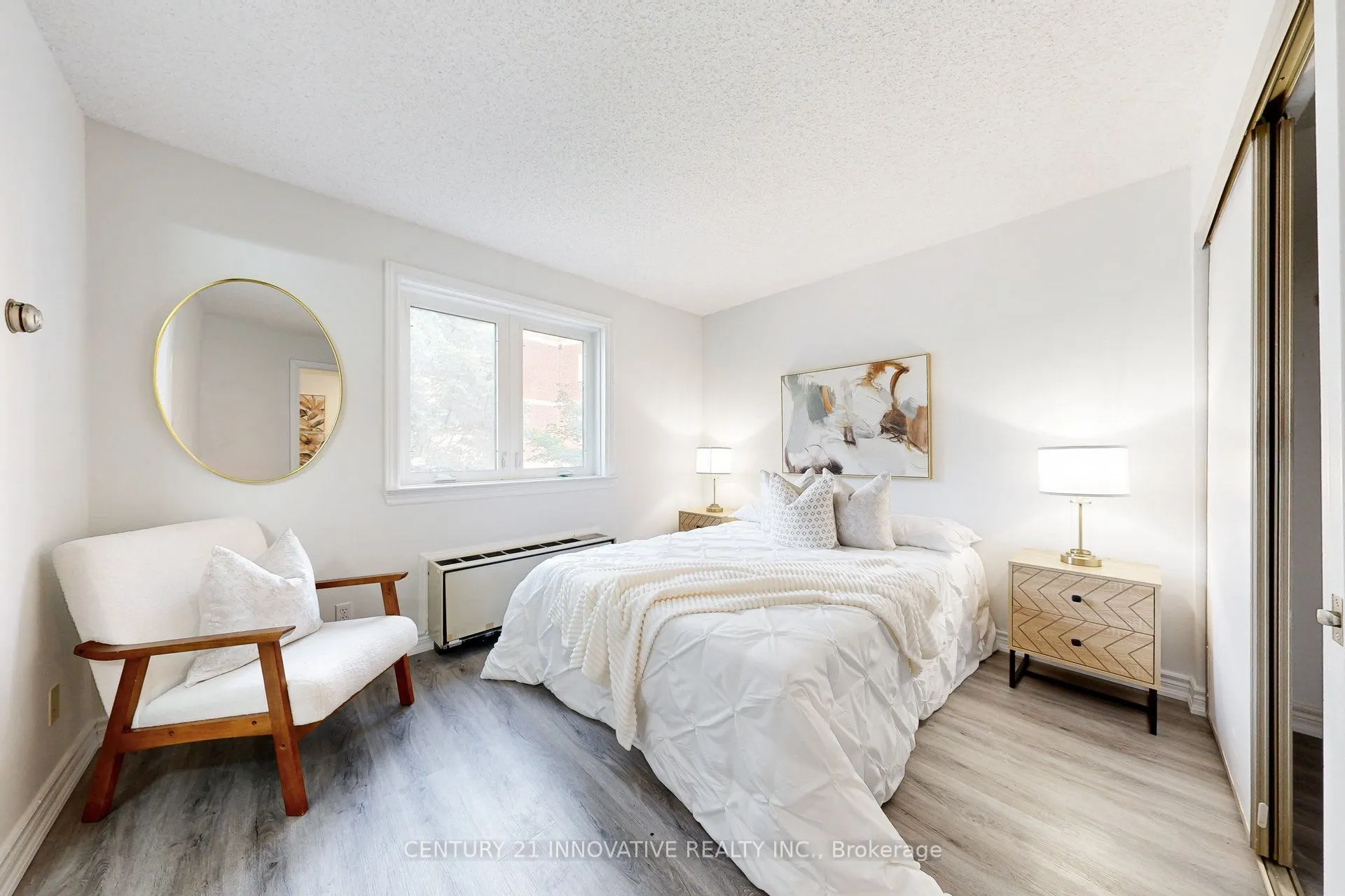 193 Lake Drive Way W, #206