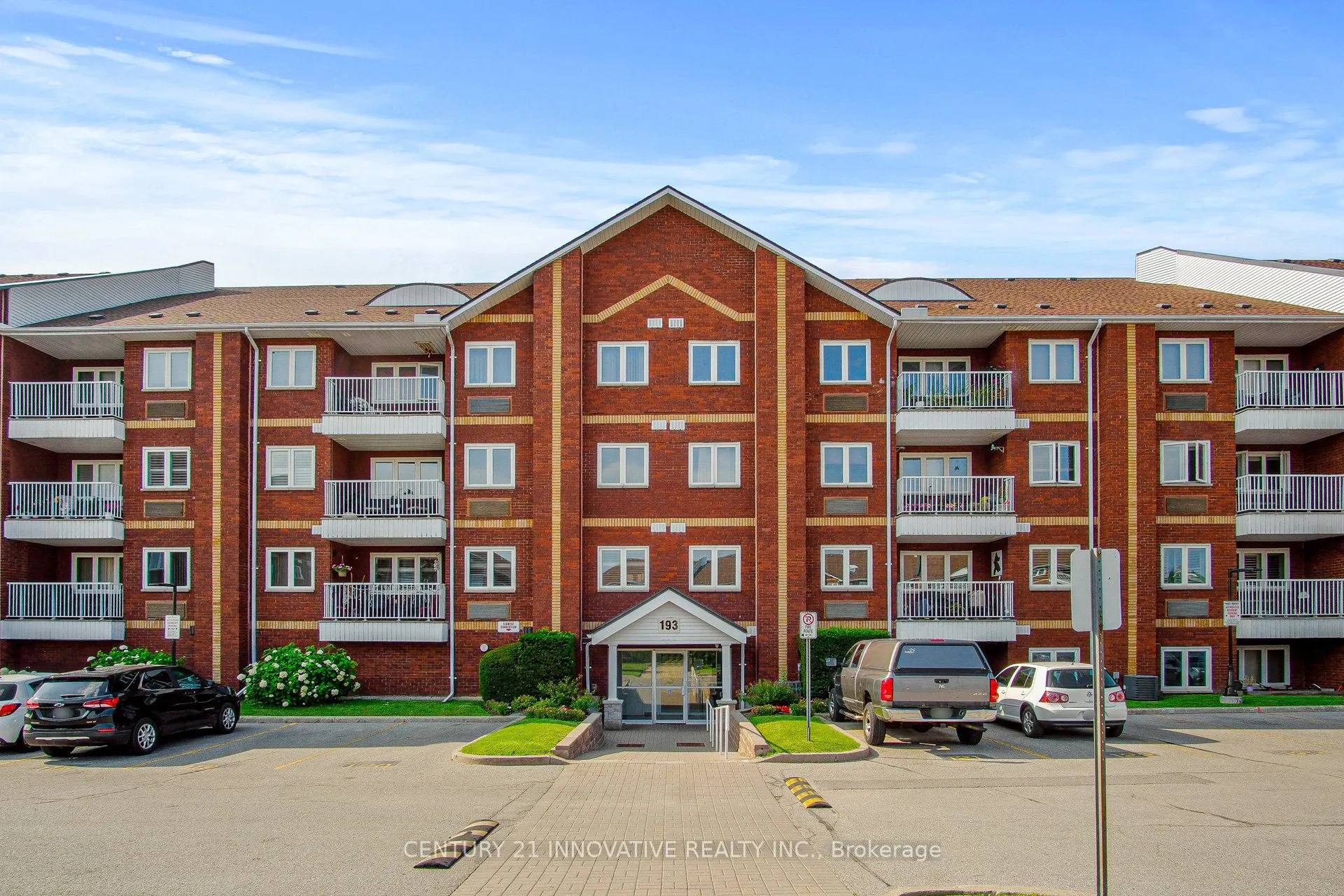 193 Lake Drive Way W, #206