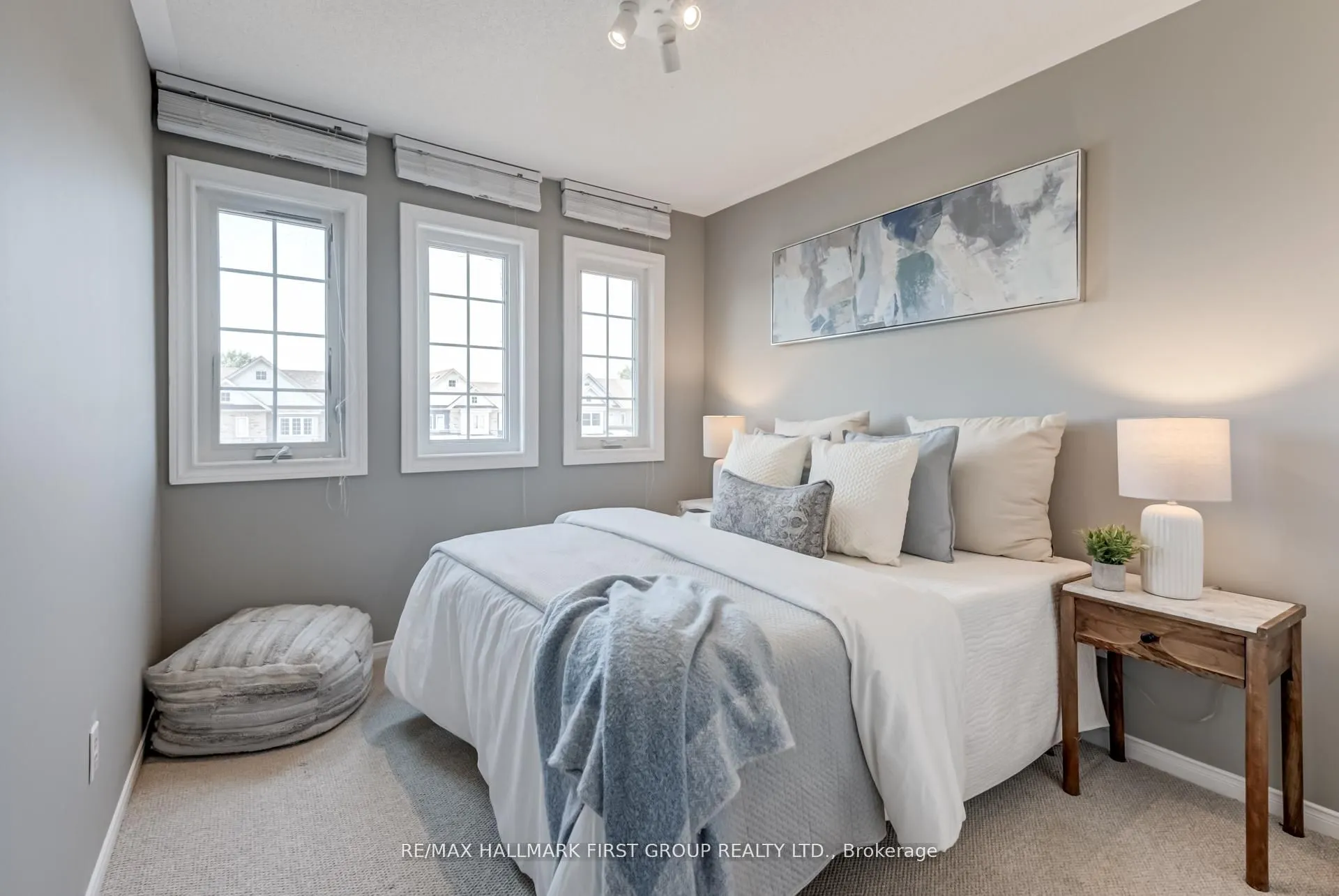 19 Inlet Bay Drive