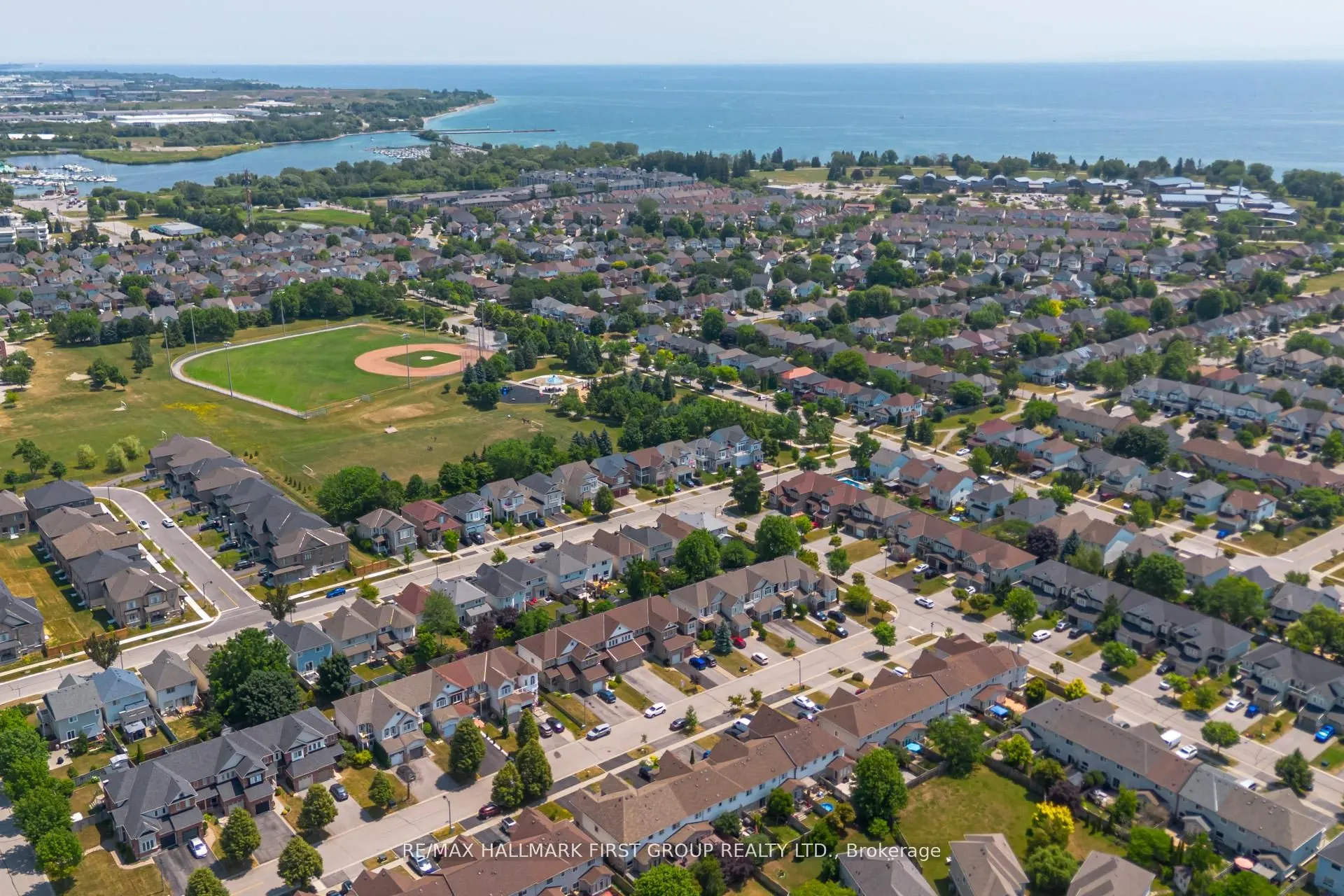 19 Inlet Bay Drive