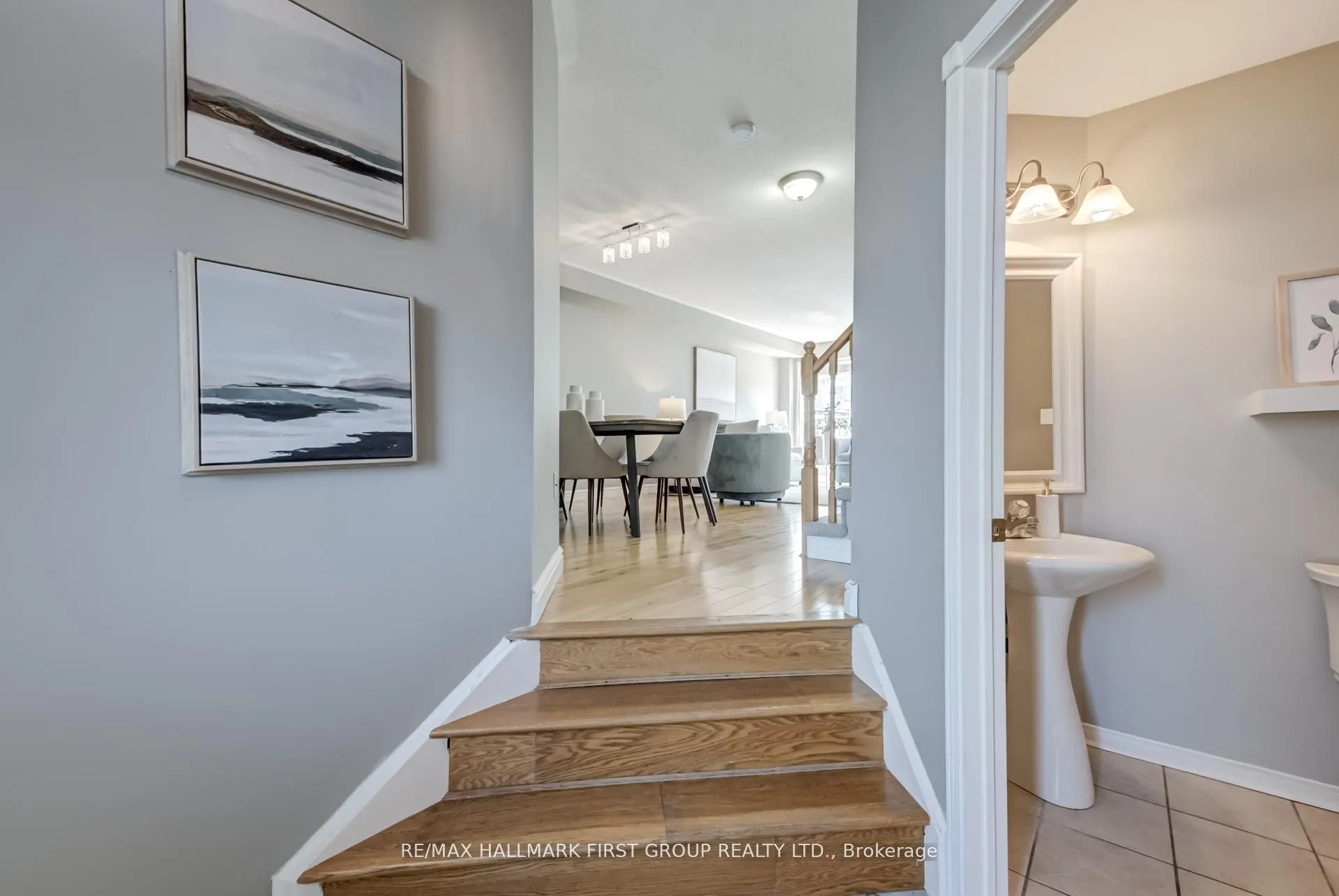 19 Inlet Bay Drive