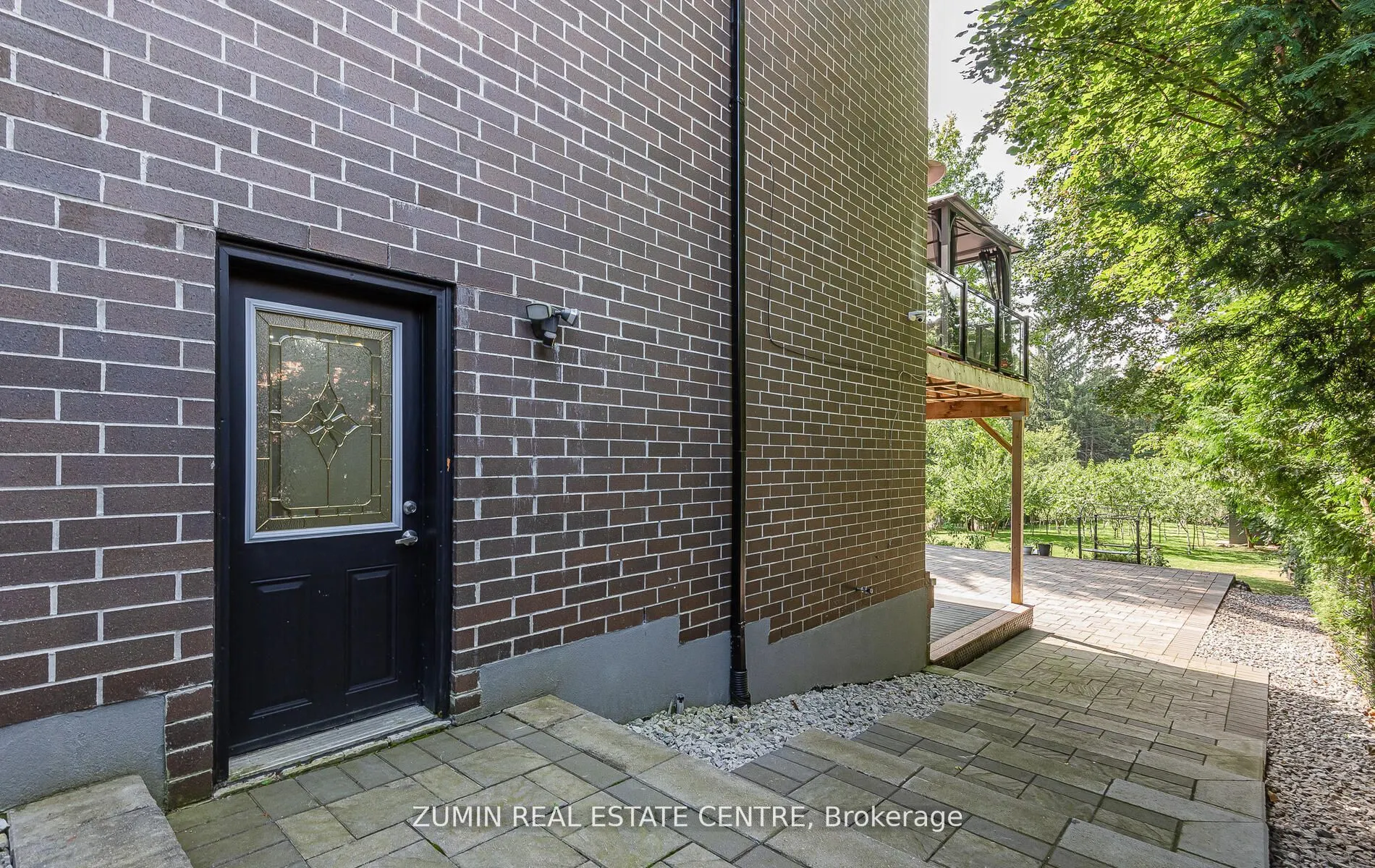1834 Appleview Road