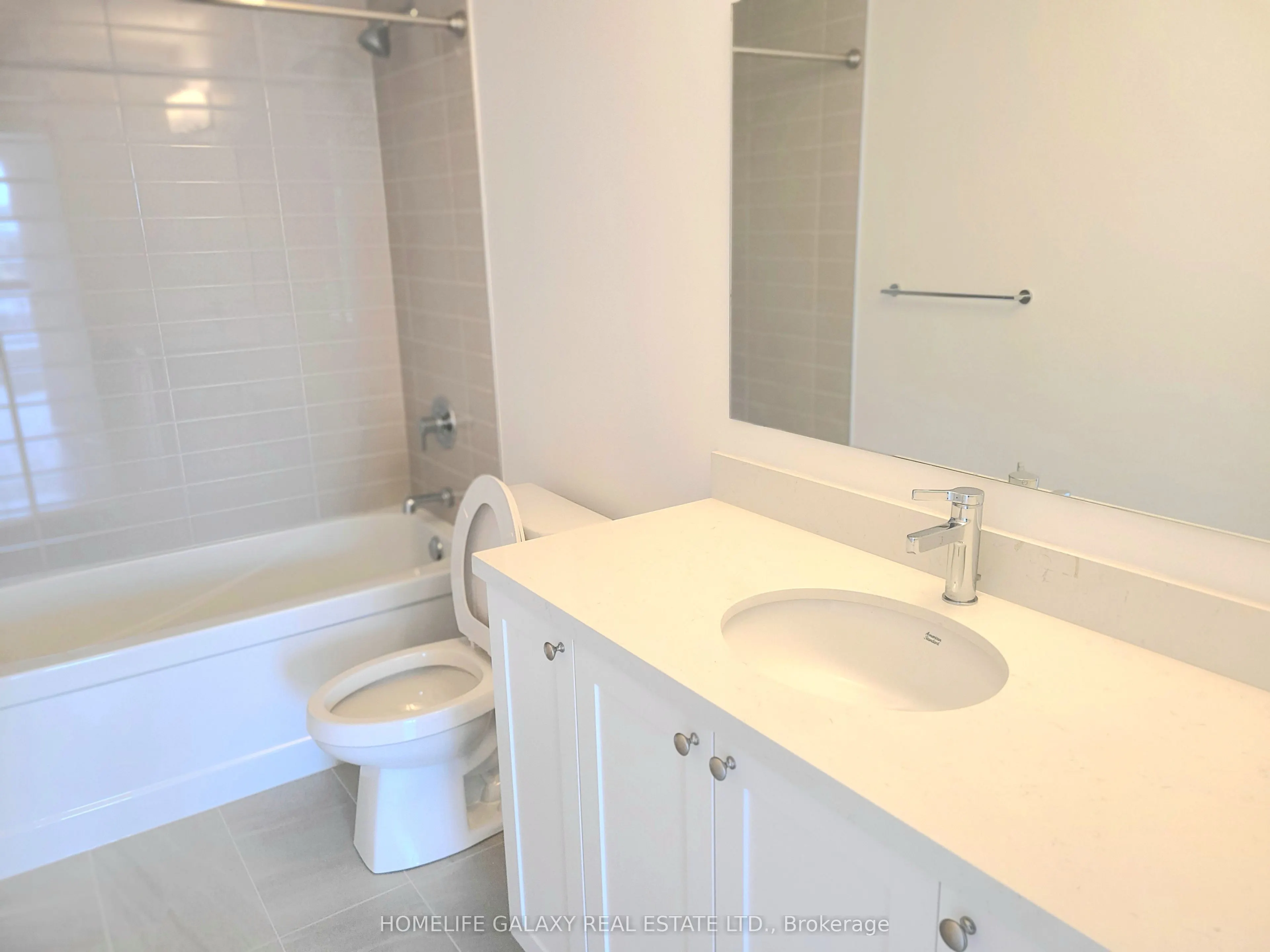 55 Clarington Boulevard, #902