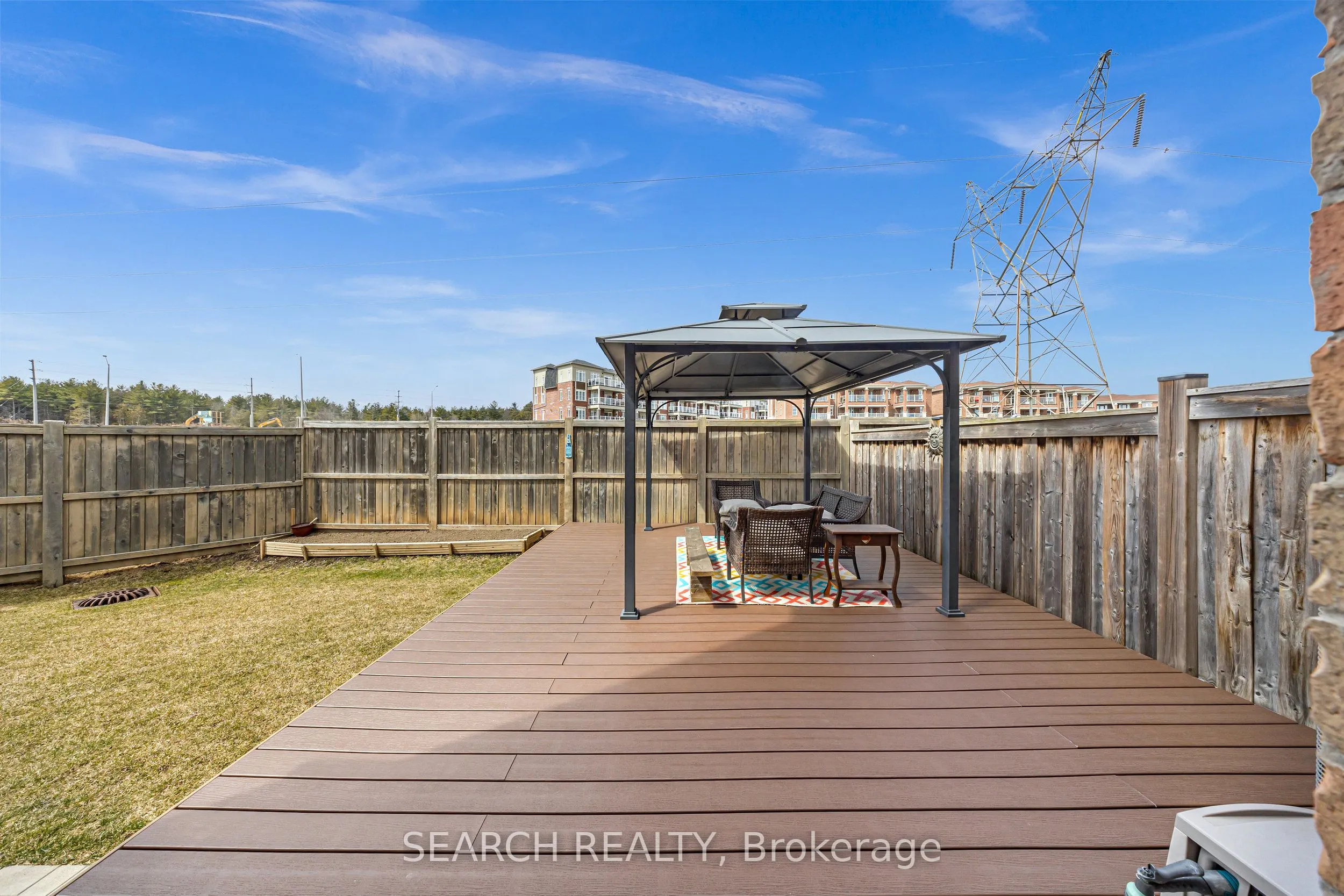 2400 Bronzedale Street