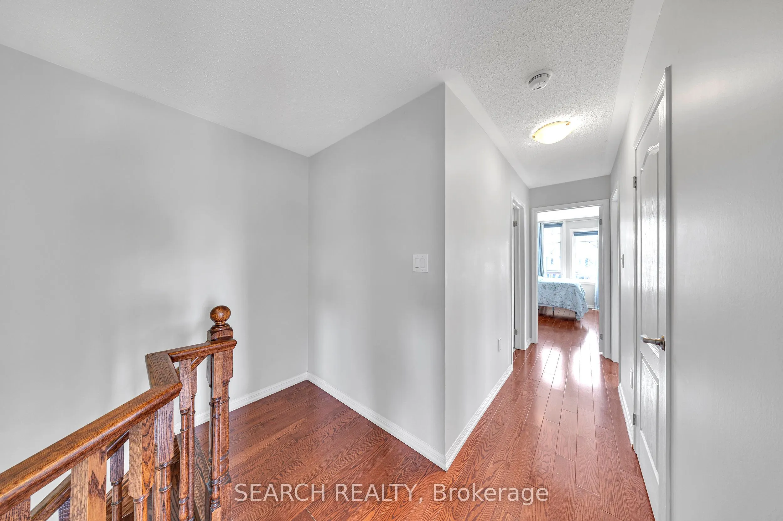 2400 Bronzedale Street