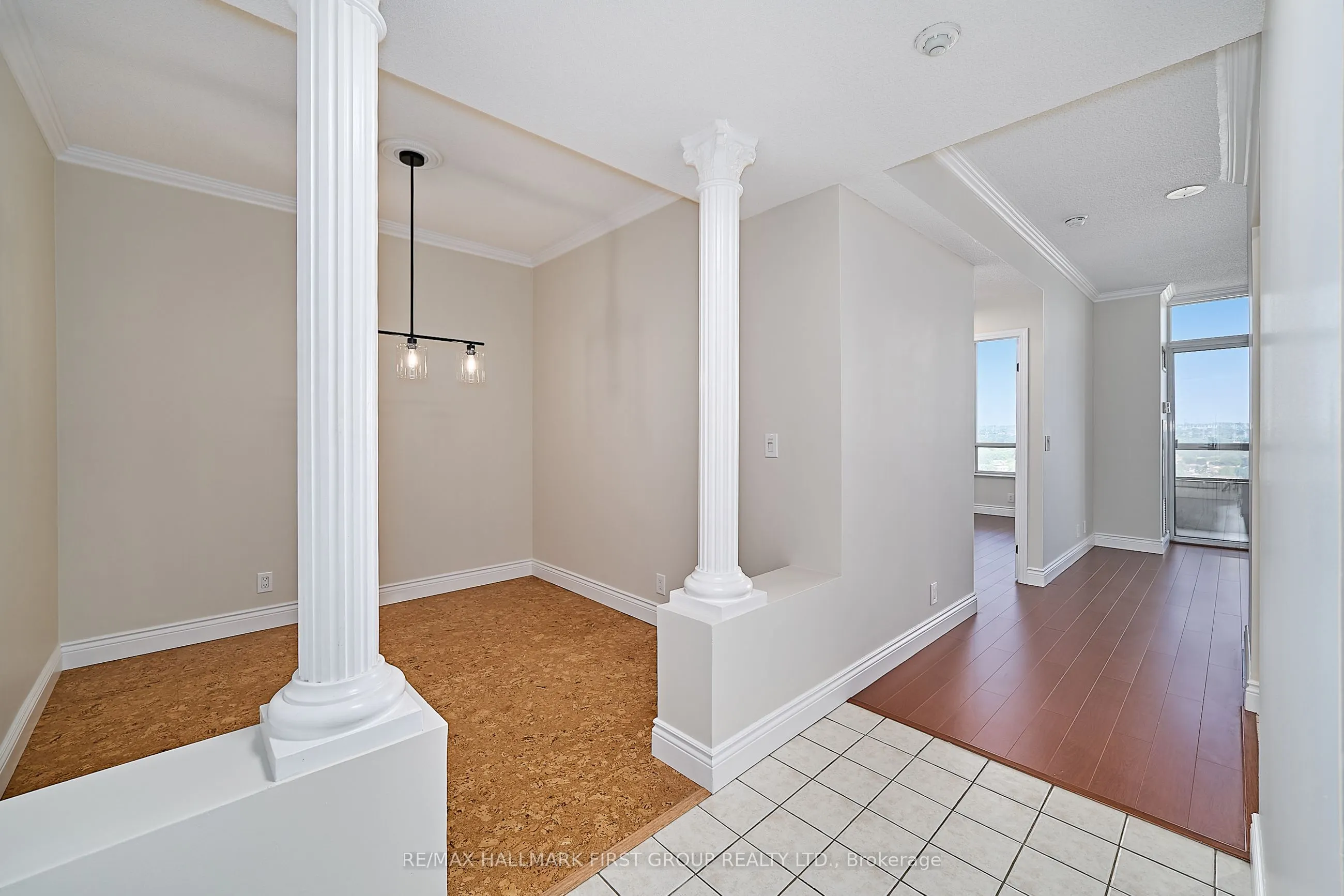 1000 The Esplanade Road N, #1716
