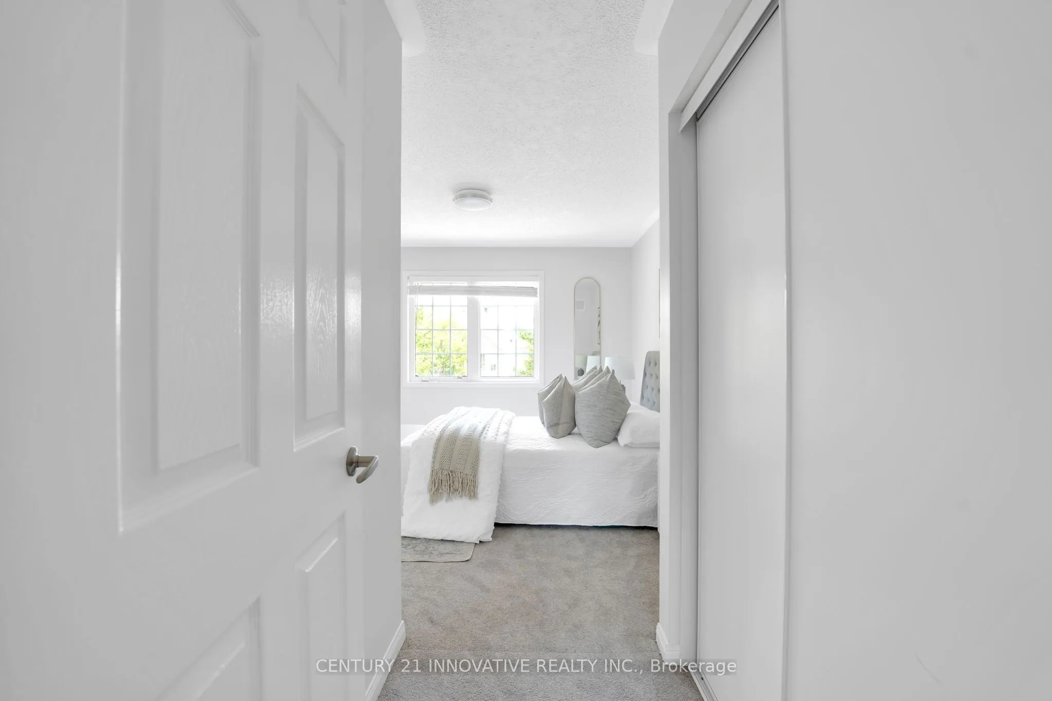 12 Knotwood Crescent