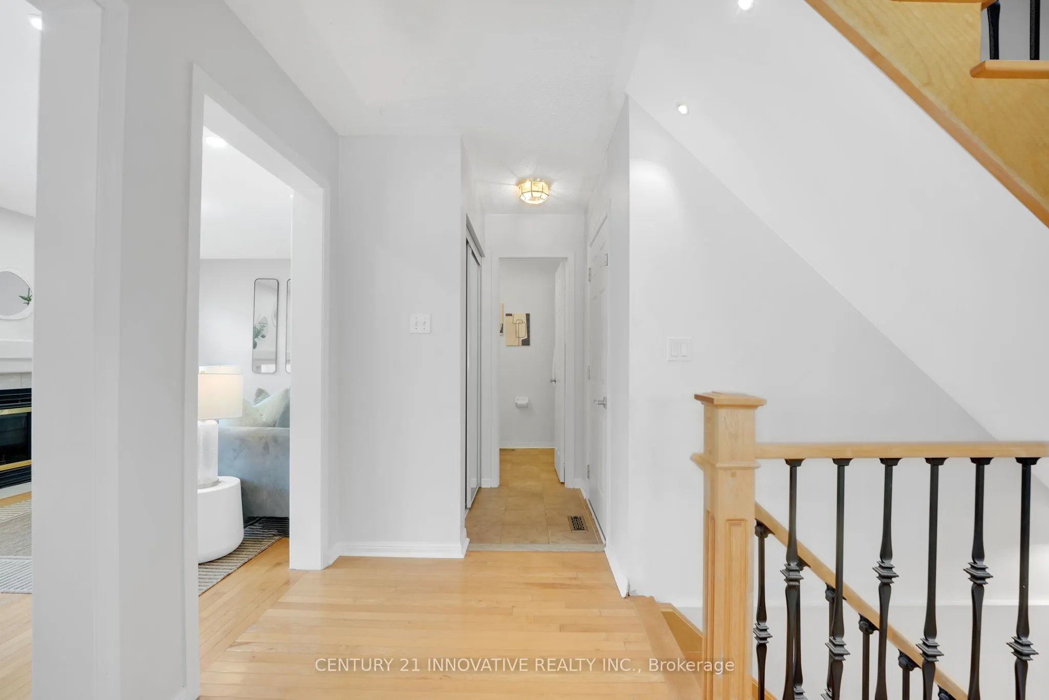 12 Knotwood Crescent