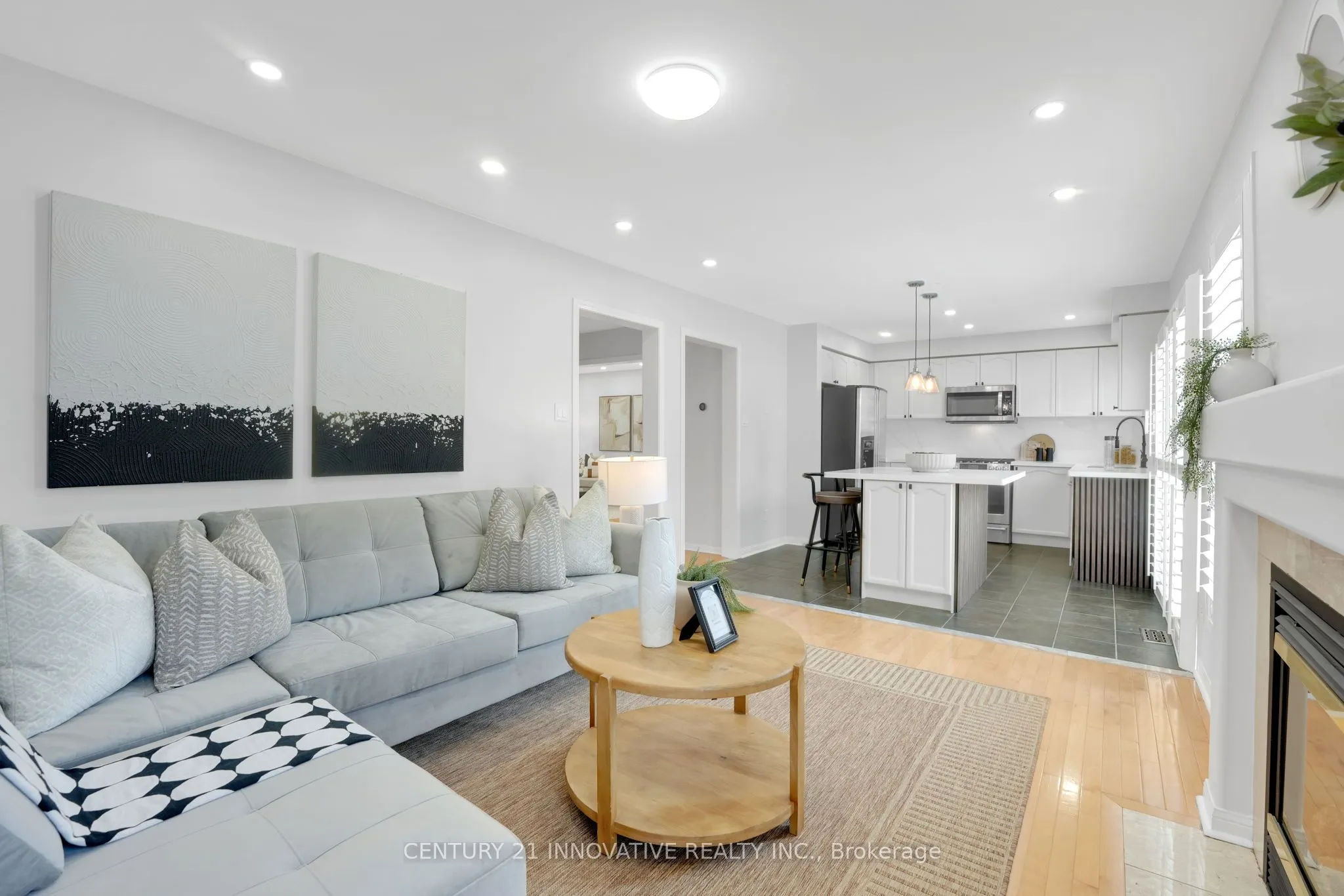 12 Knotwood Crescent