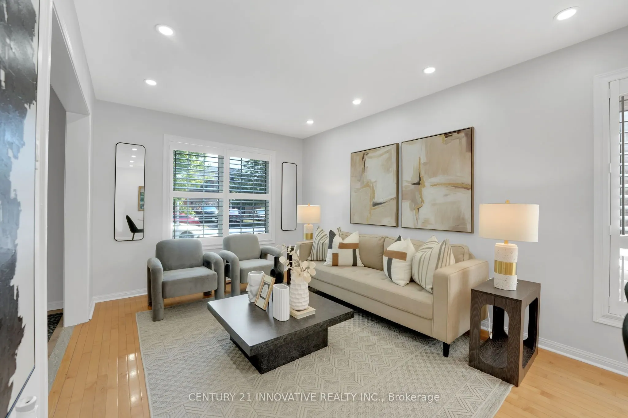12 Knotwood Crescent