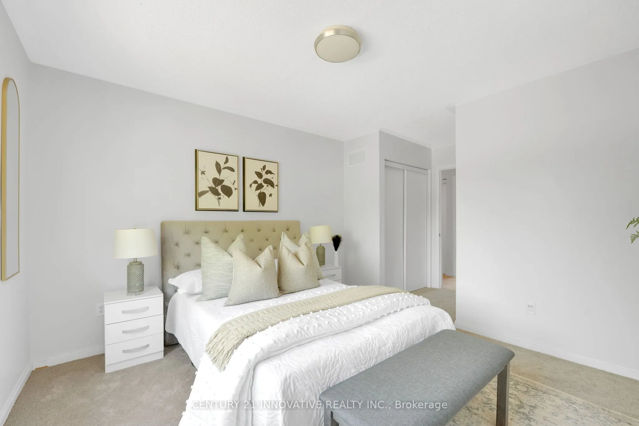 12 Knotwood Crescent