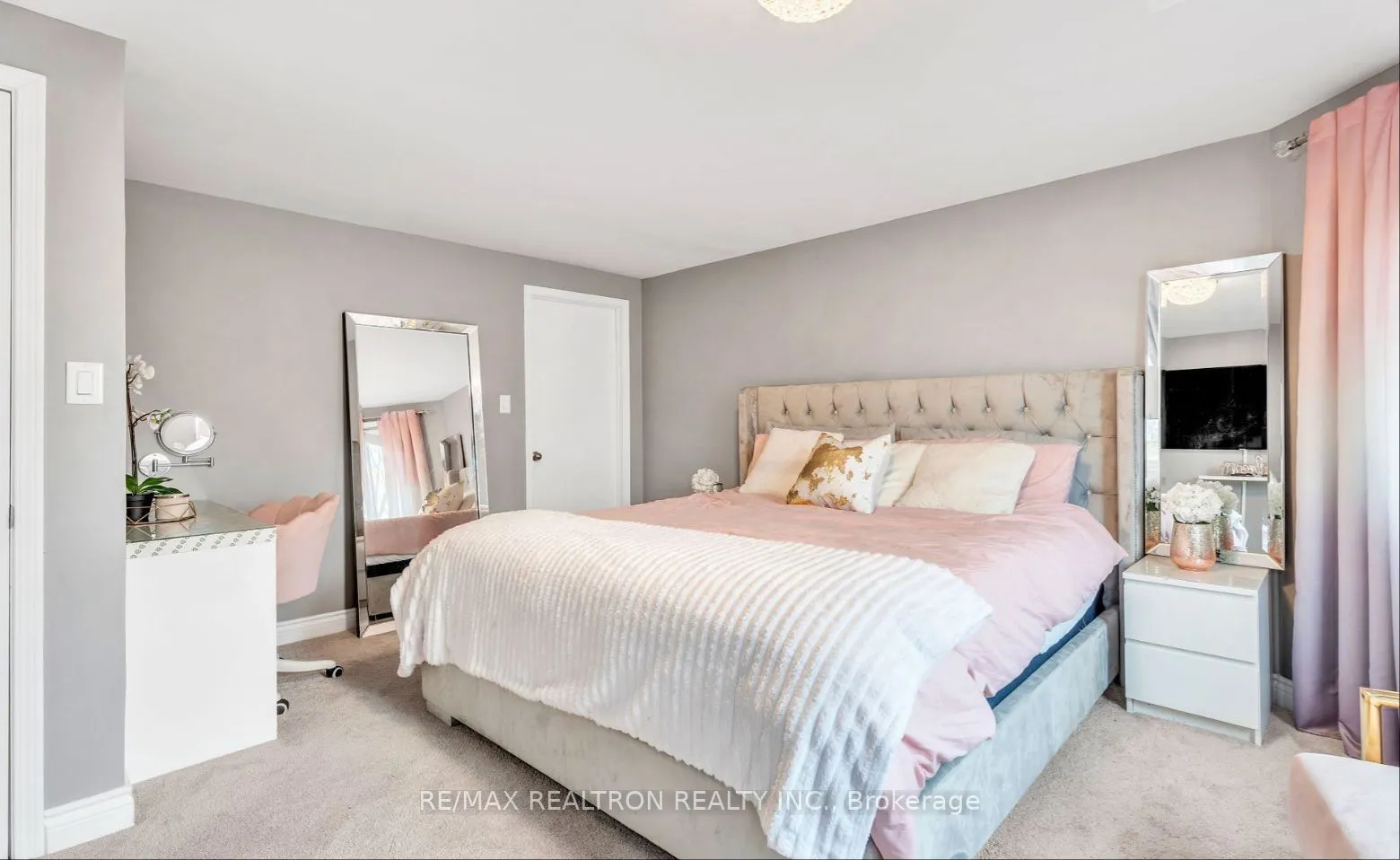 150 Sandringham Drive