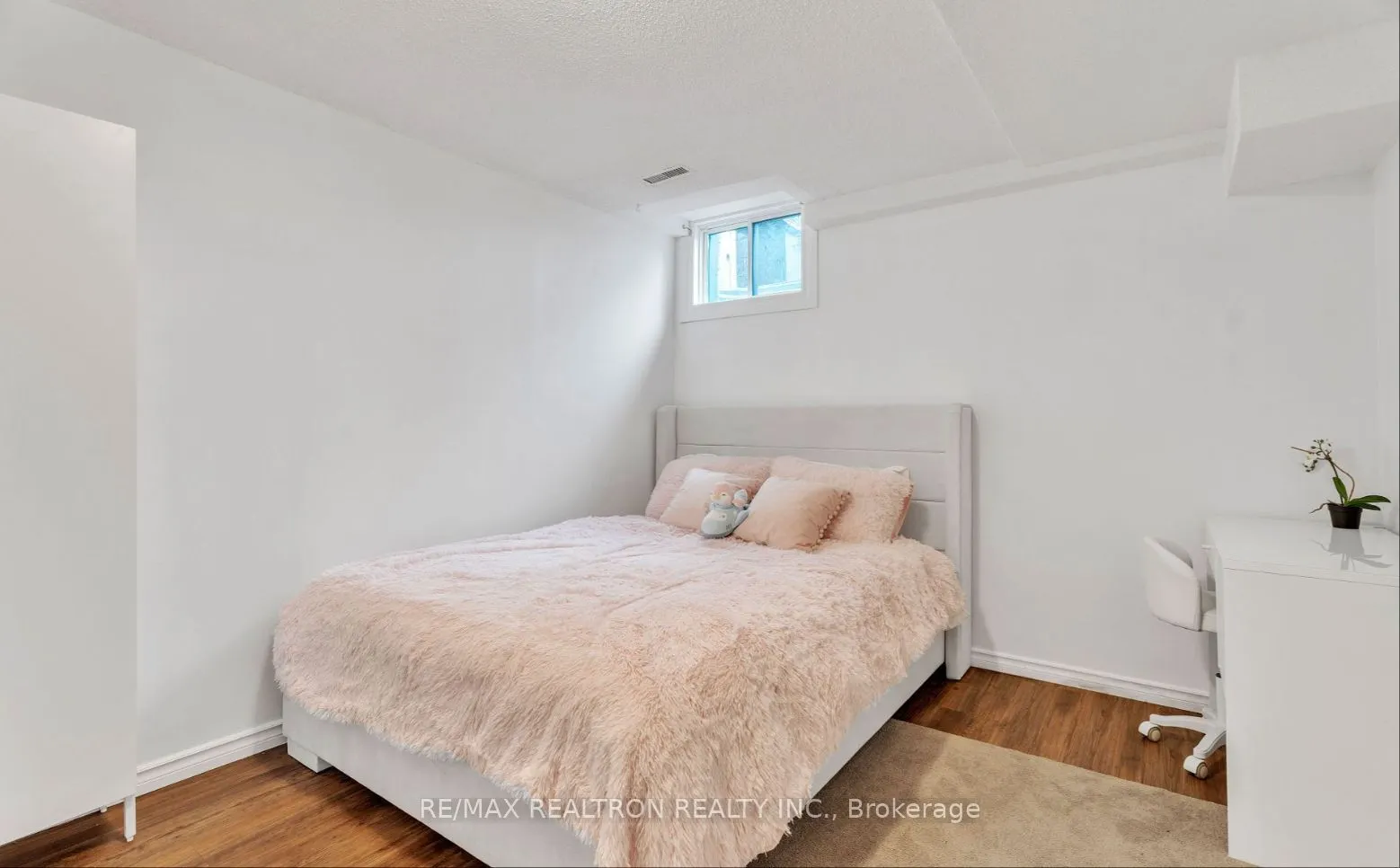 150 Sandringham Drive
