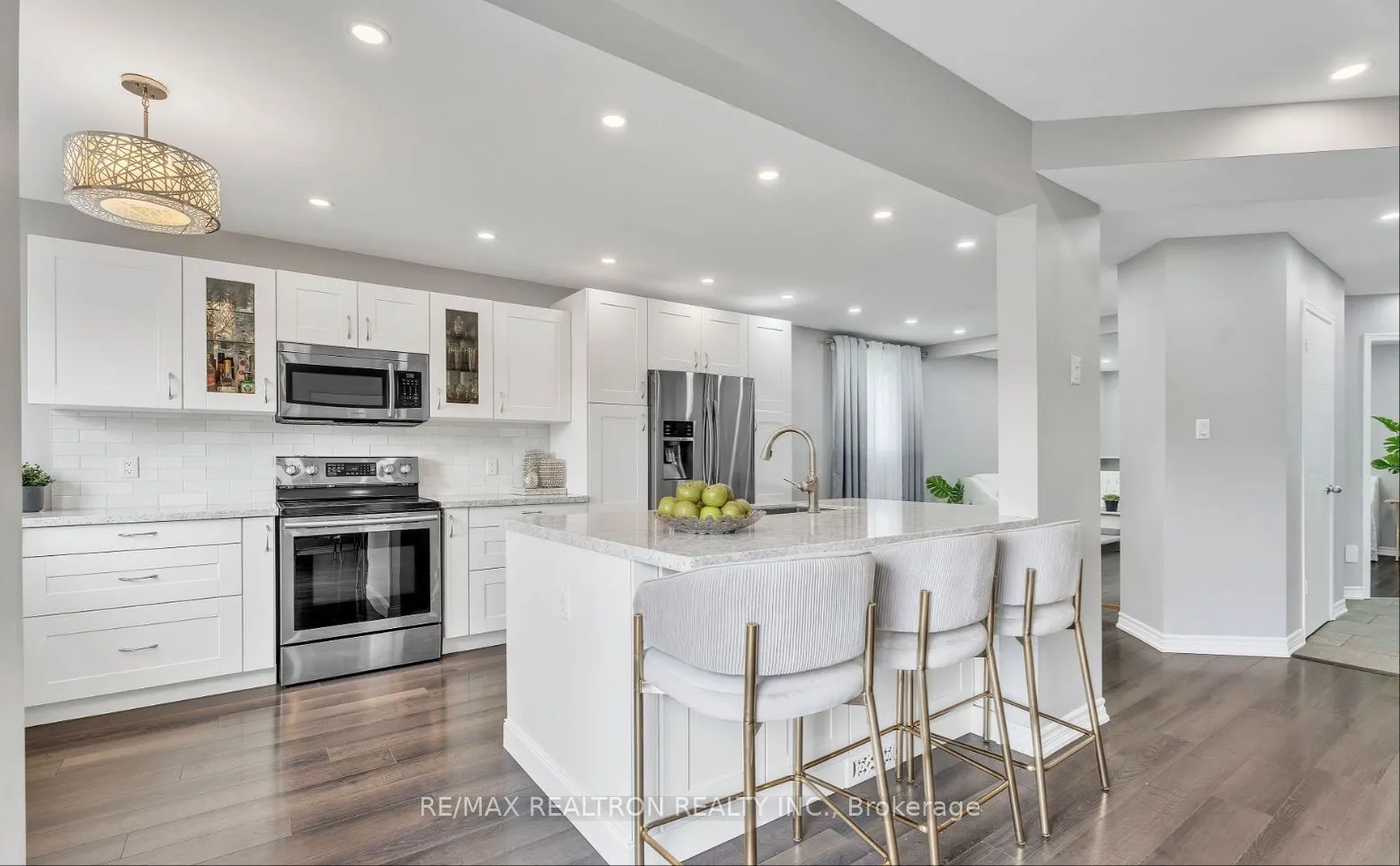 150 Sandringham Drive