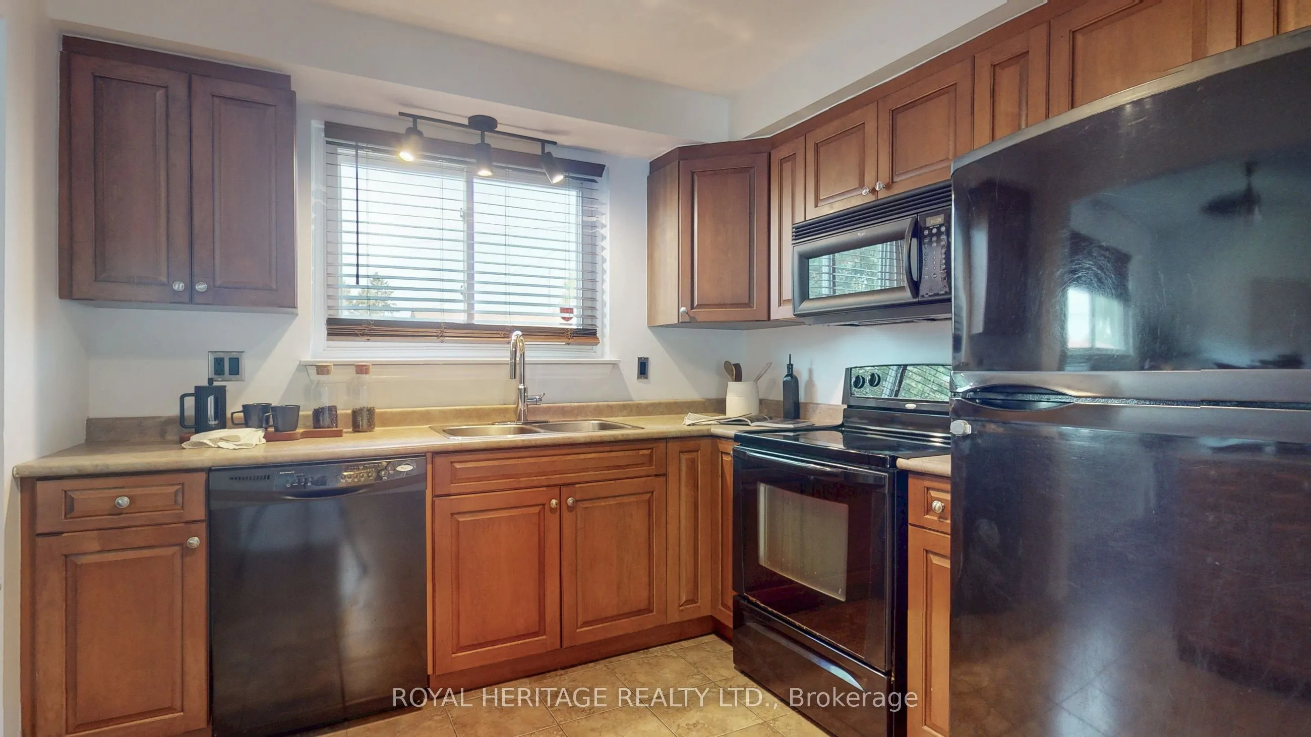 1362 Lakefield Street