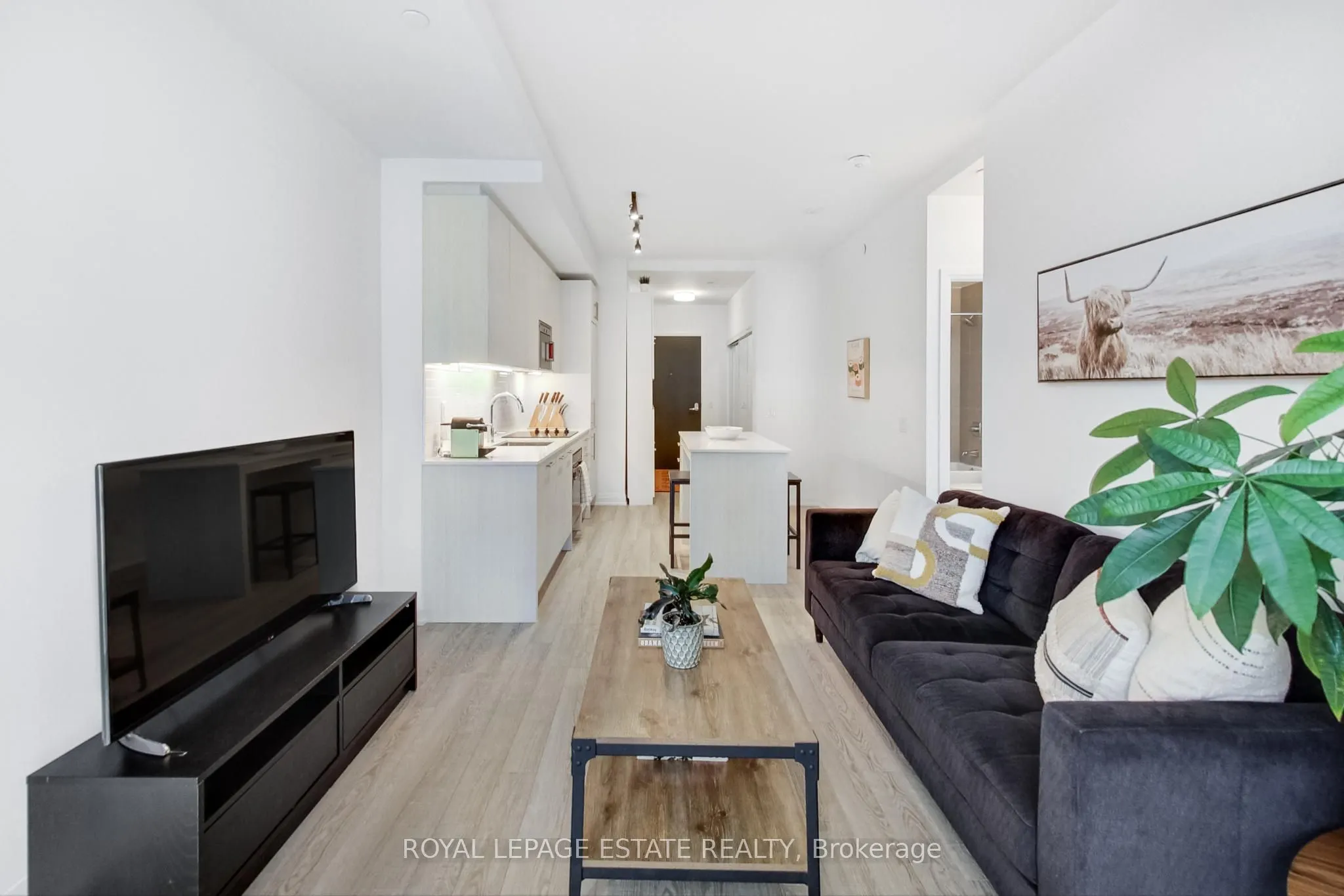 286 Main Street, #808